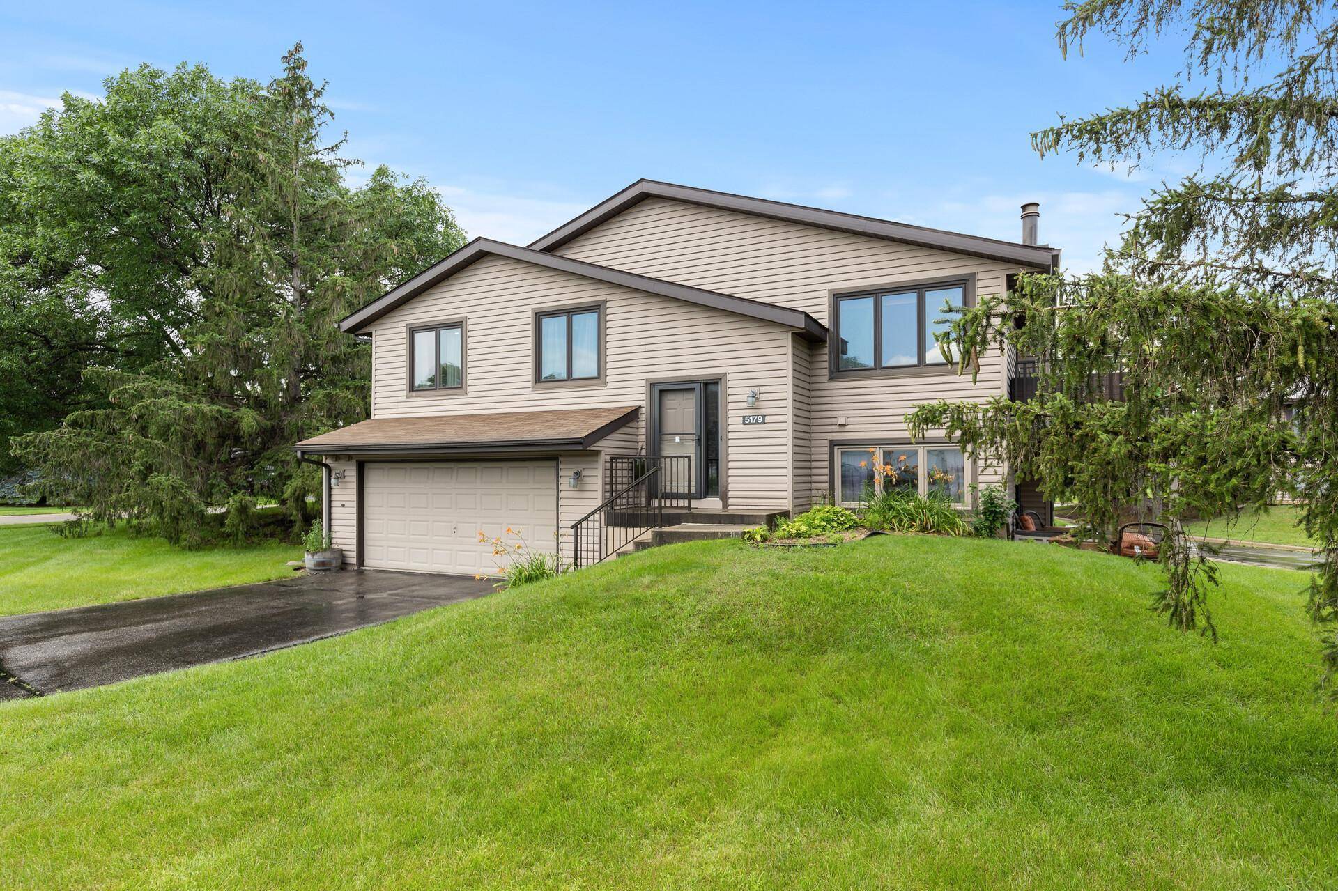 Apple Valley, MN 55124,5179 148th ST W