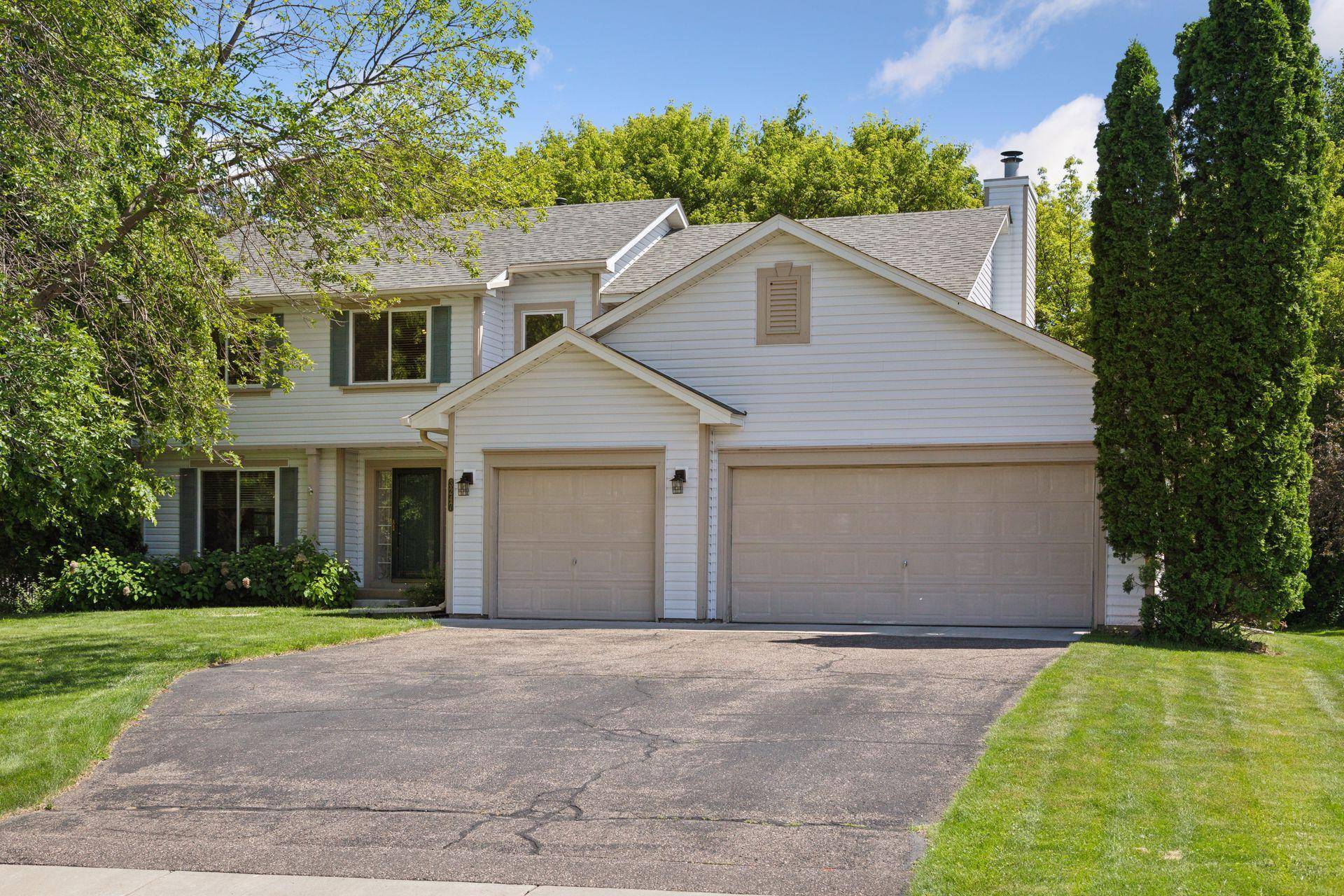 Woodbury, MN 55125,3247 Meadow Brook PL