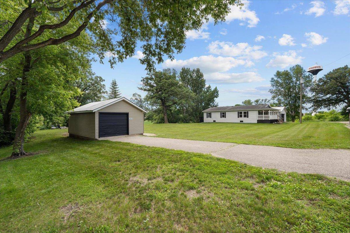 Underwood, MN 56586,101 Lein ST