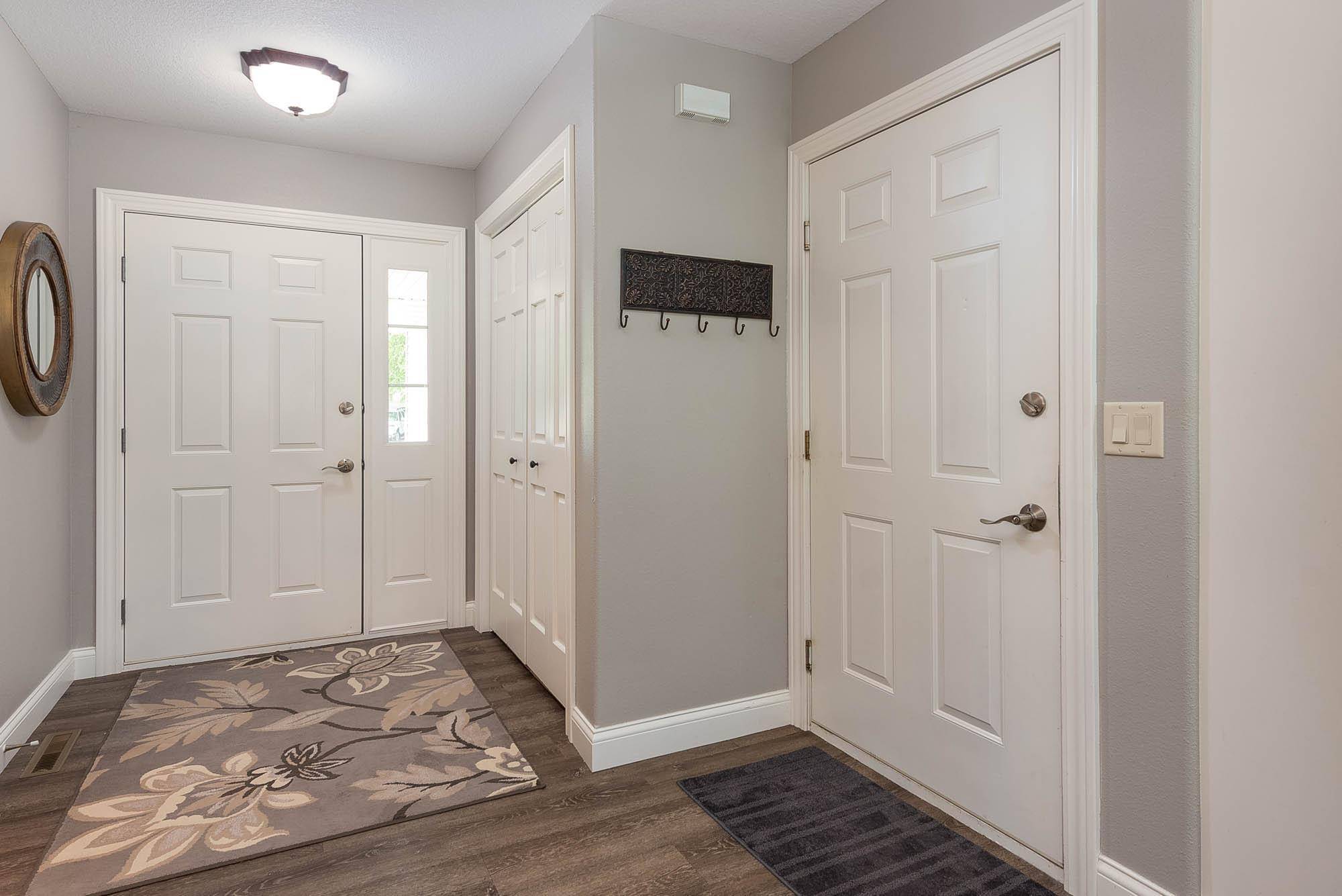 North Mankato, MN 56003,2252 Simon CT