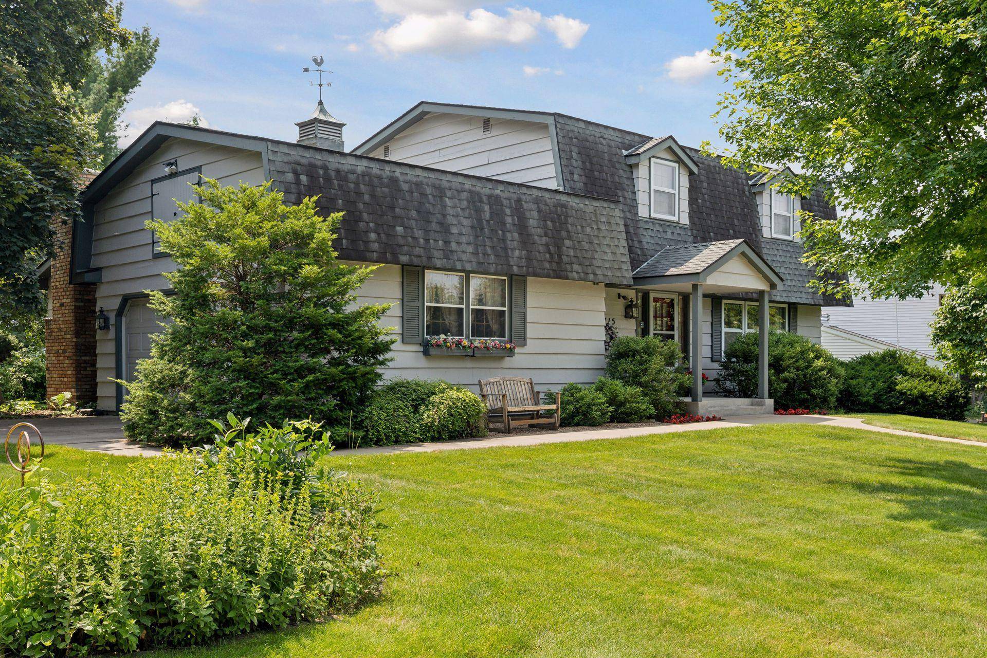 New Brighton, MN 55112,1715 Alton RD