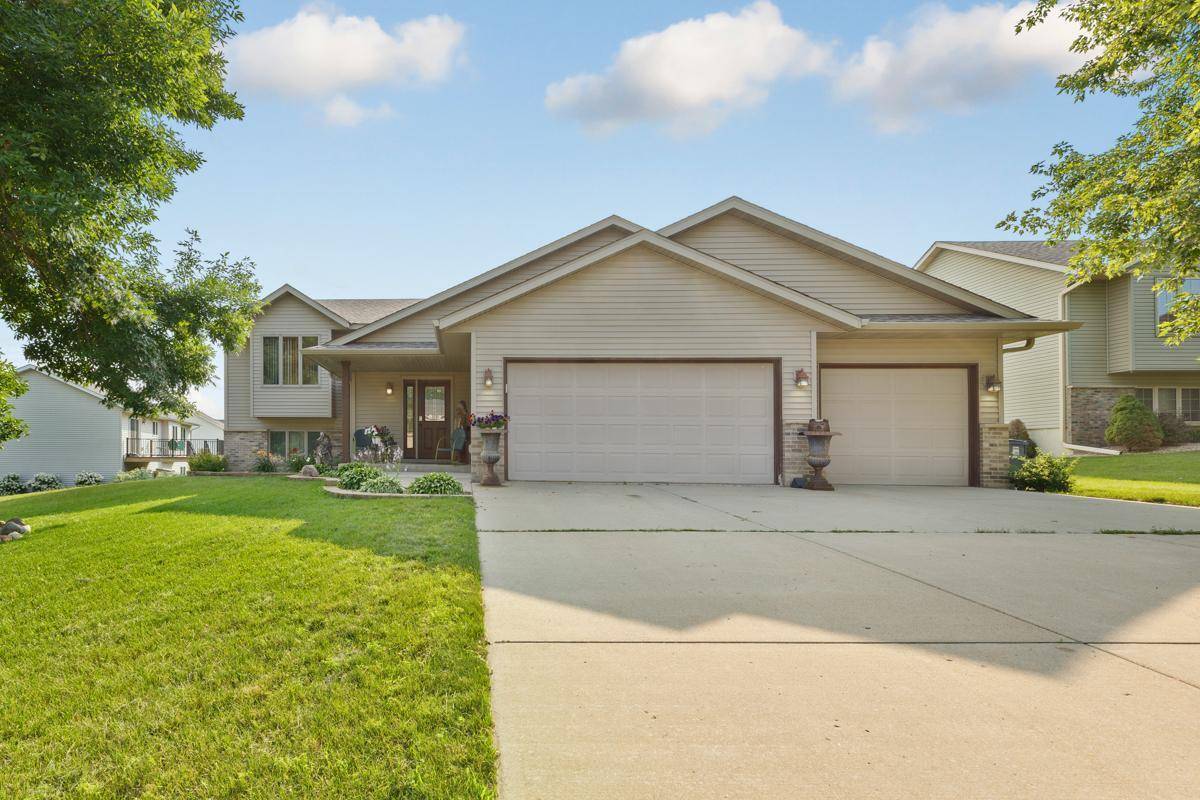 Faribault, MN 55021,2502 Hulett AVE