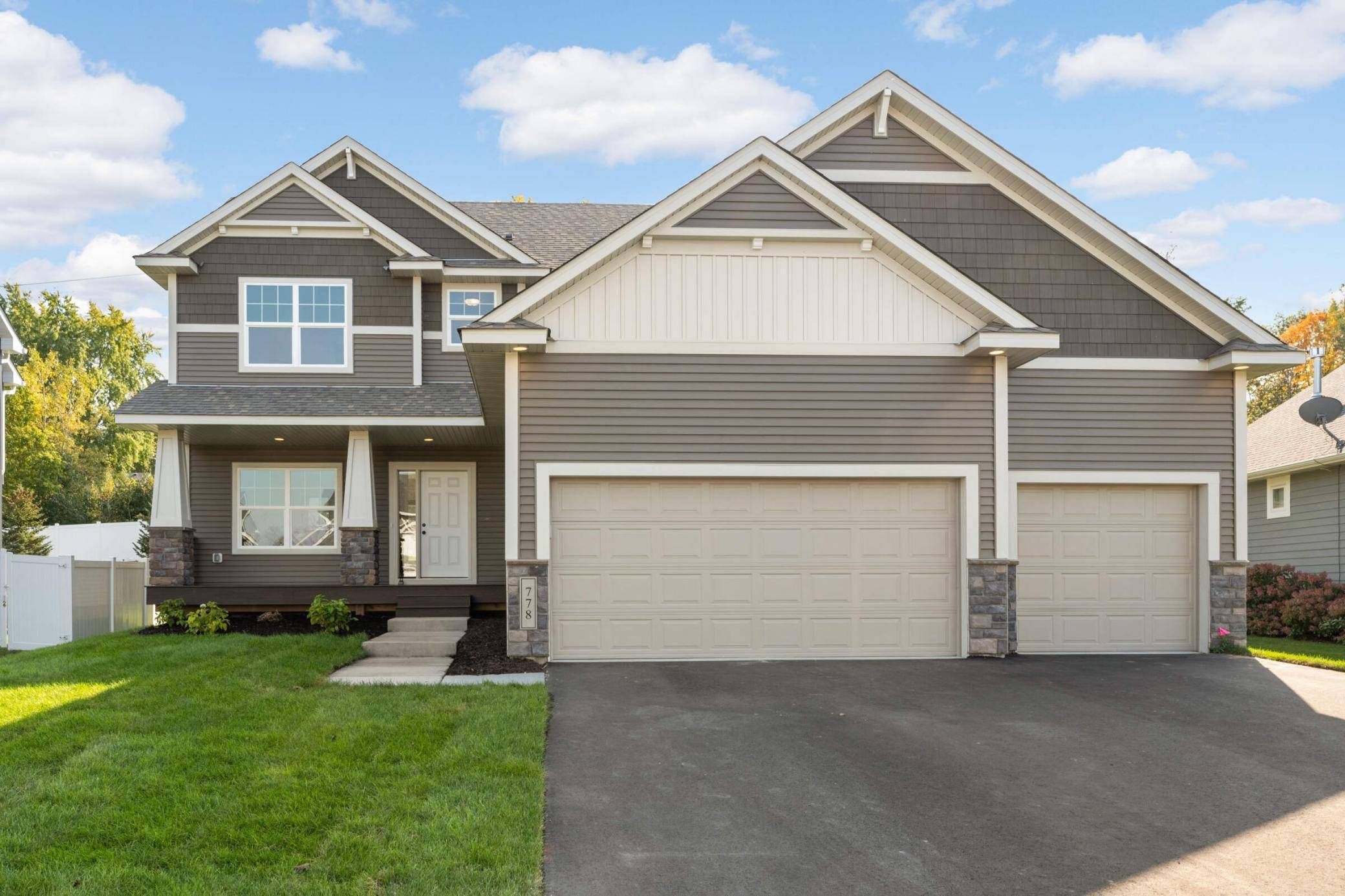 Eagan, MN 55123,778 Summerbrooke CT