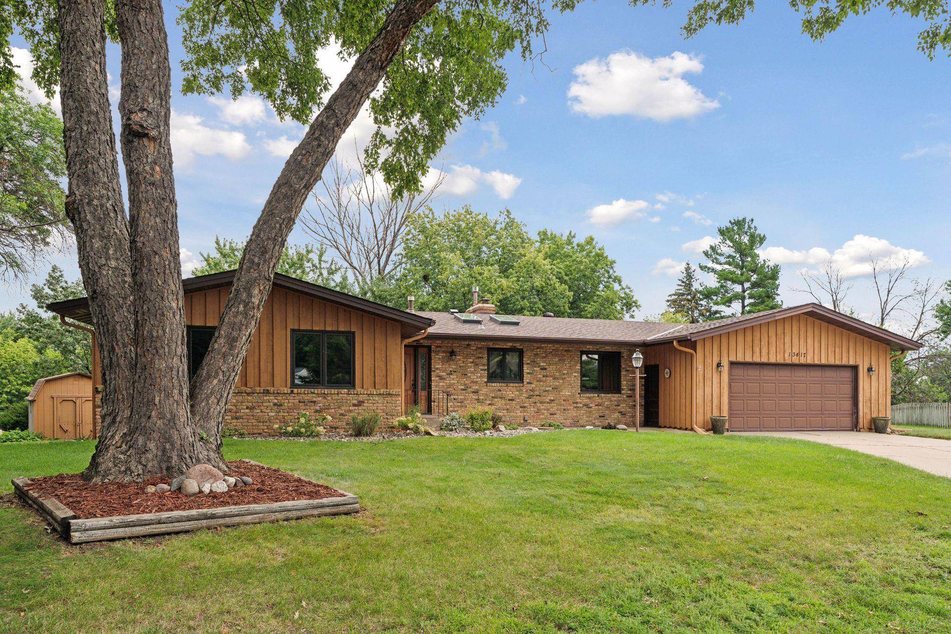 Burnsville, MN 55337,13417 Washburn LN