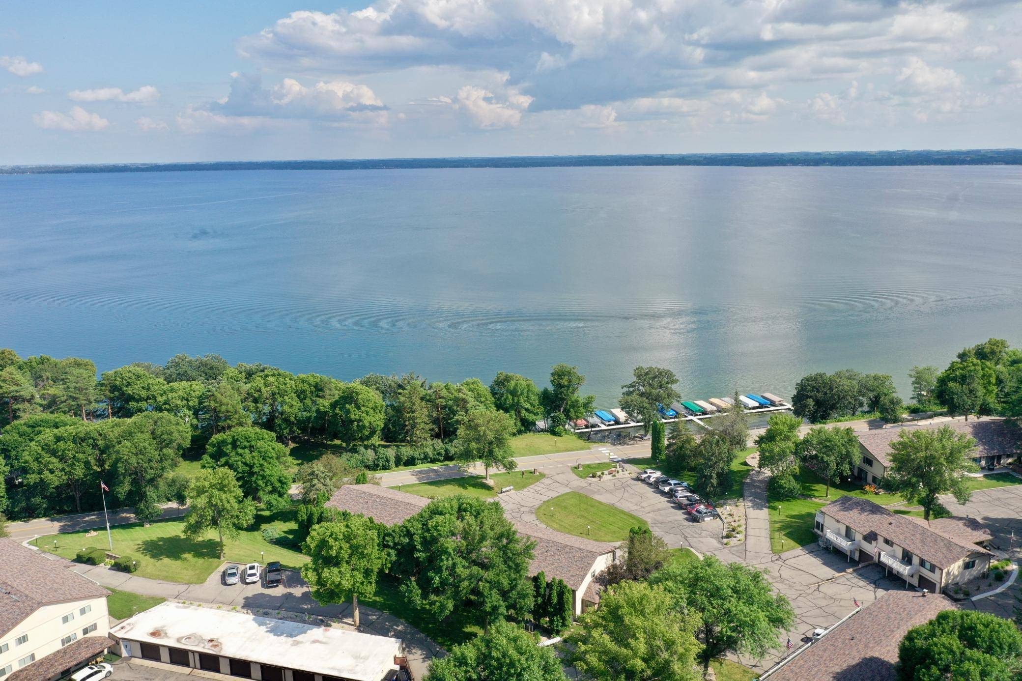 Spicer, MN 56288,7595 N Shore DR #402