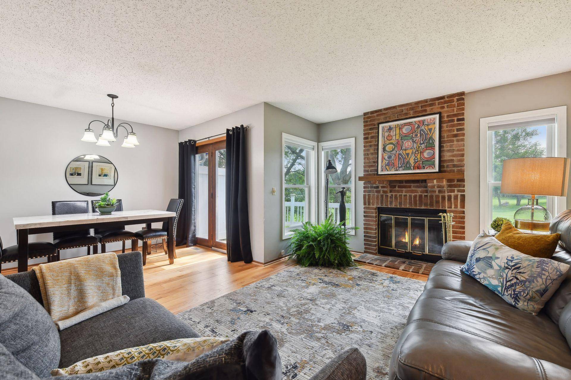 Eden Prairie, MN 55346,14397 Bedford DR