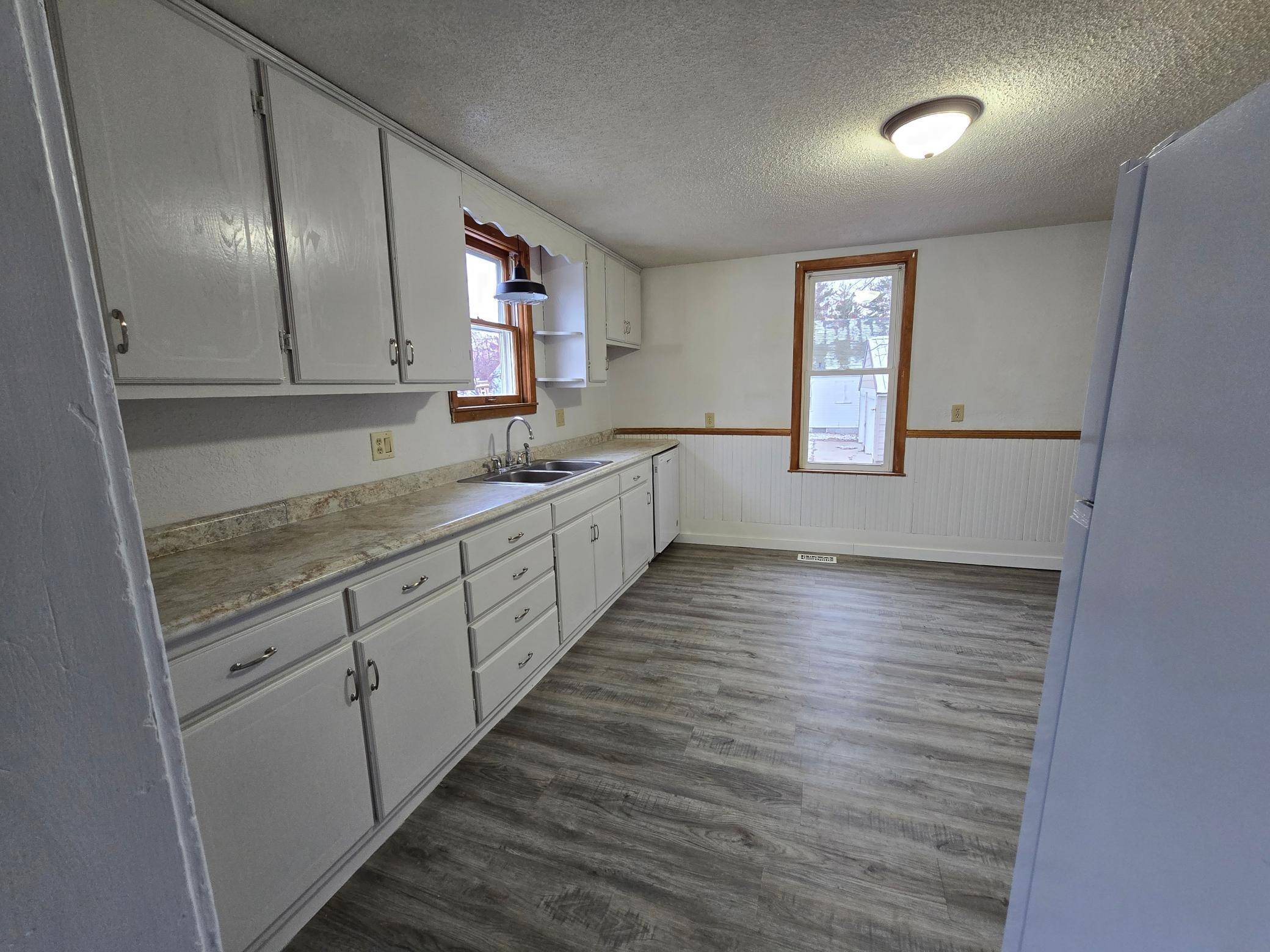 Mora, MN 55051,307 Forest AVE W