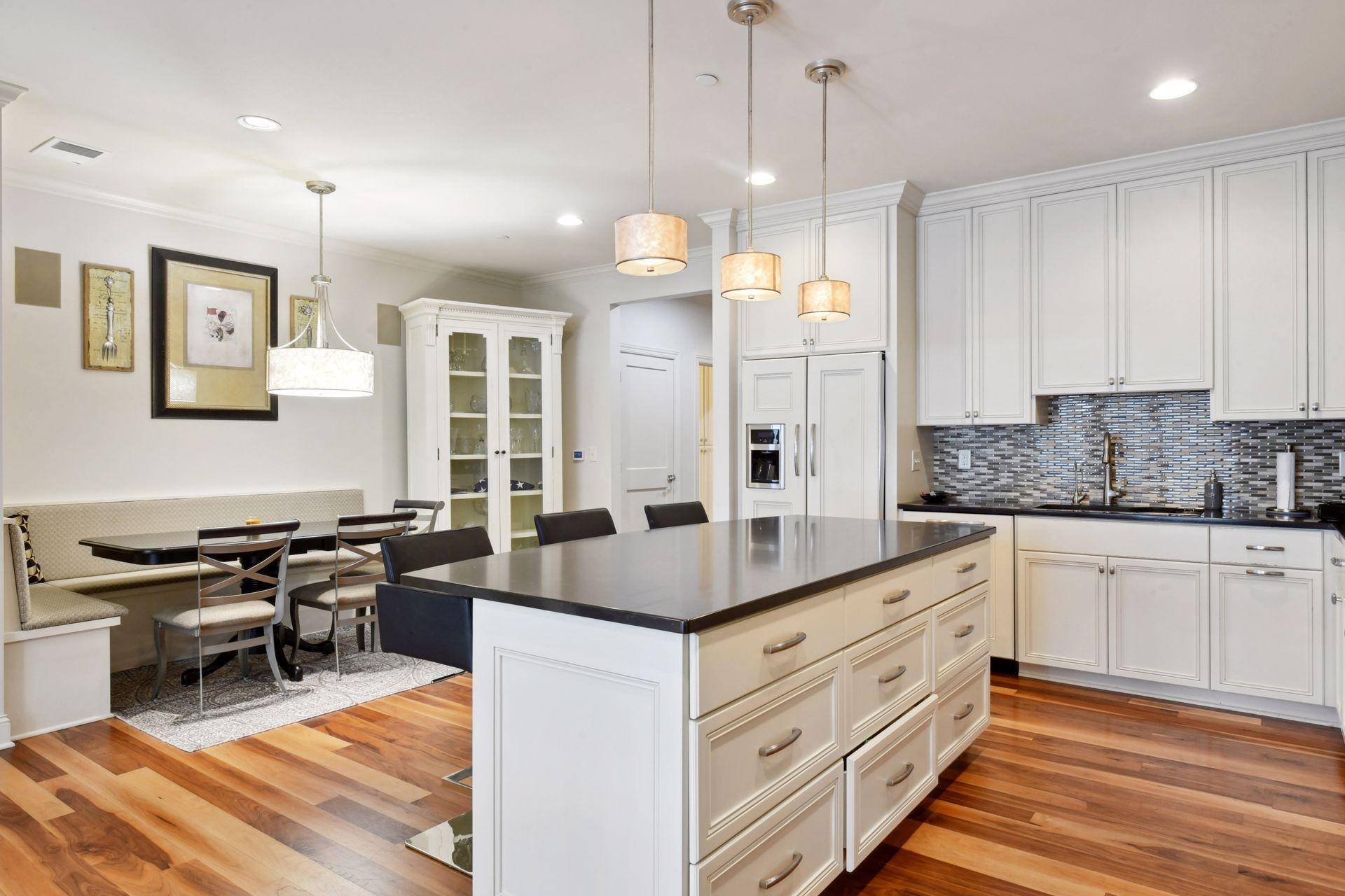 Wayzata, MN 55391,875 Lake Street #212