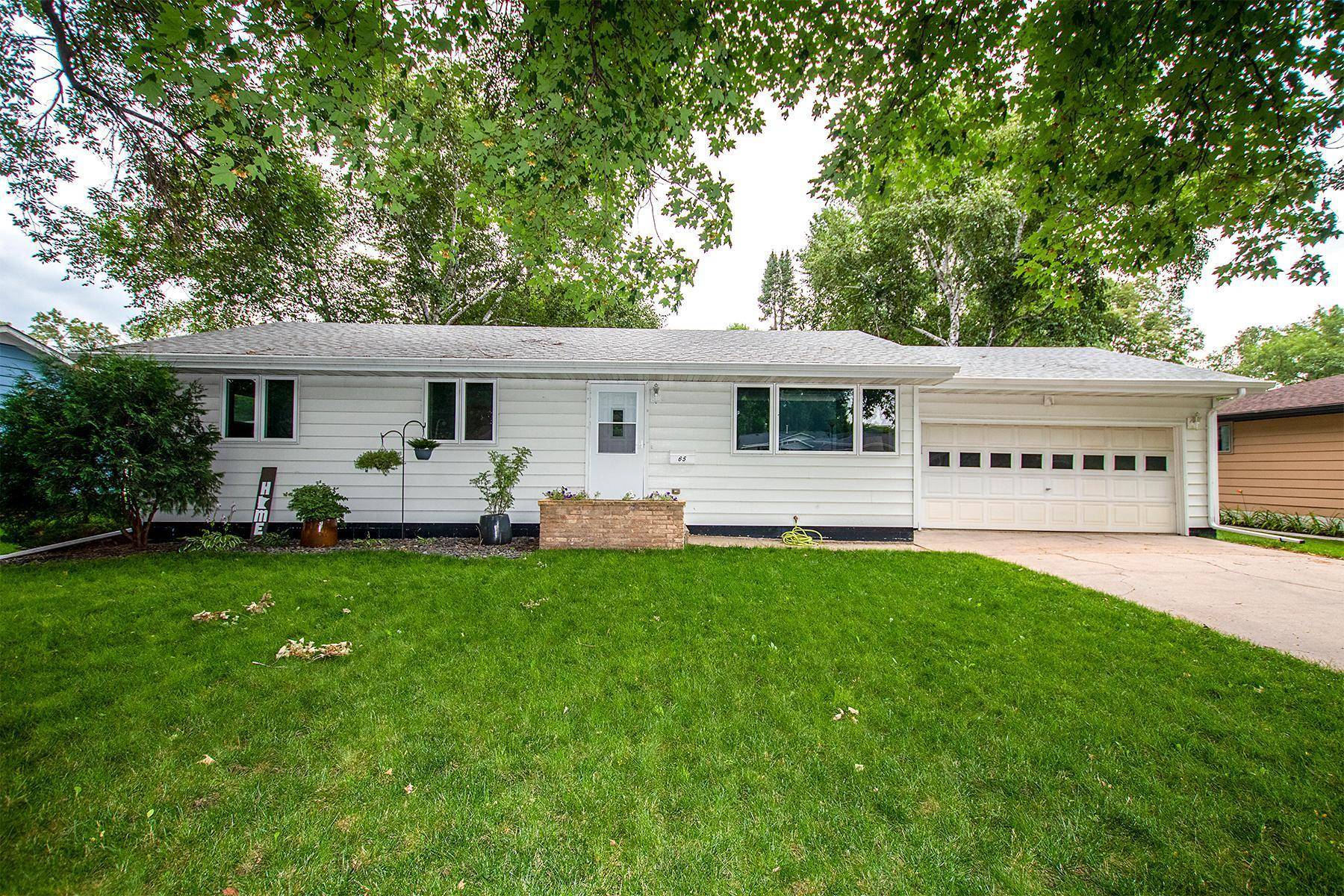 Hutchinson, MN 55350,65 10th AVE NE