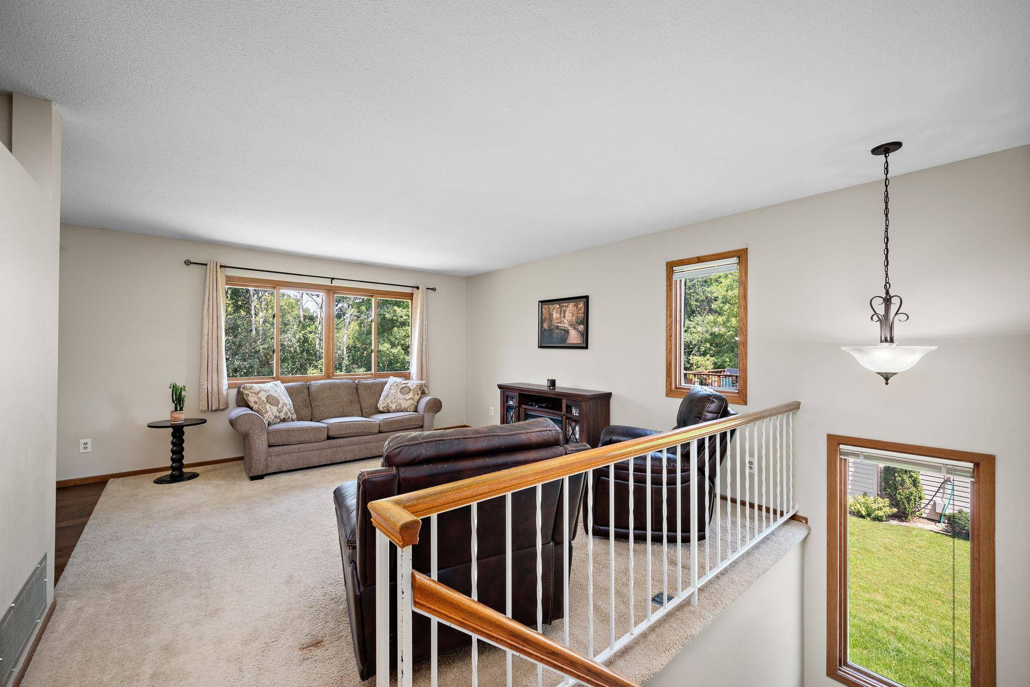 Eden Prairie, MN 55346,15330 Lesley LN