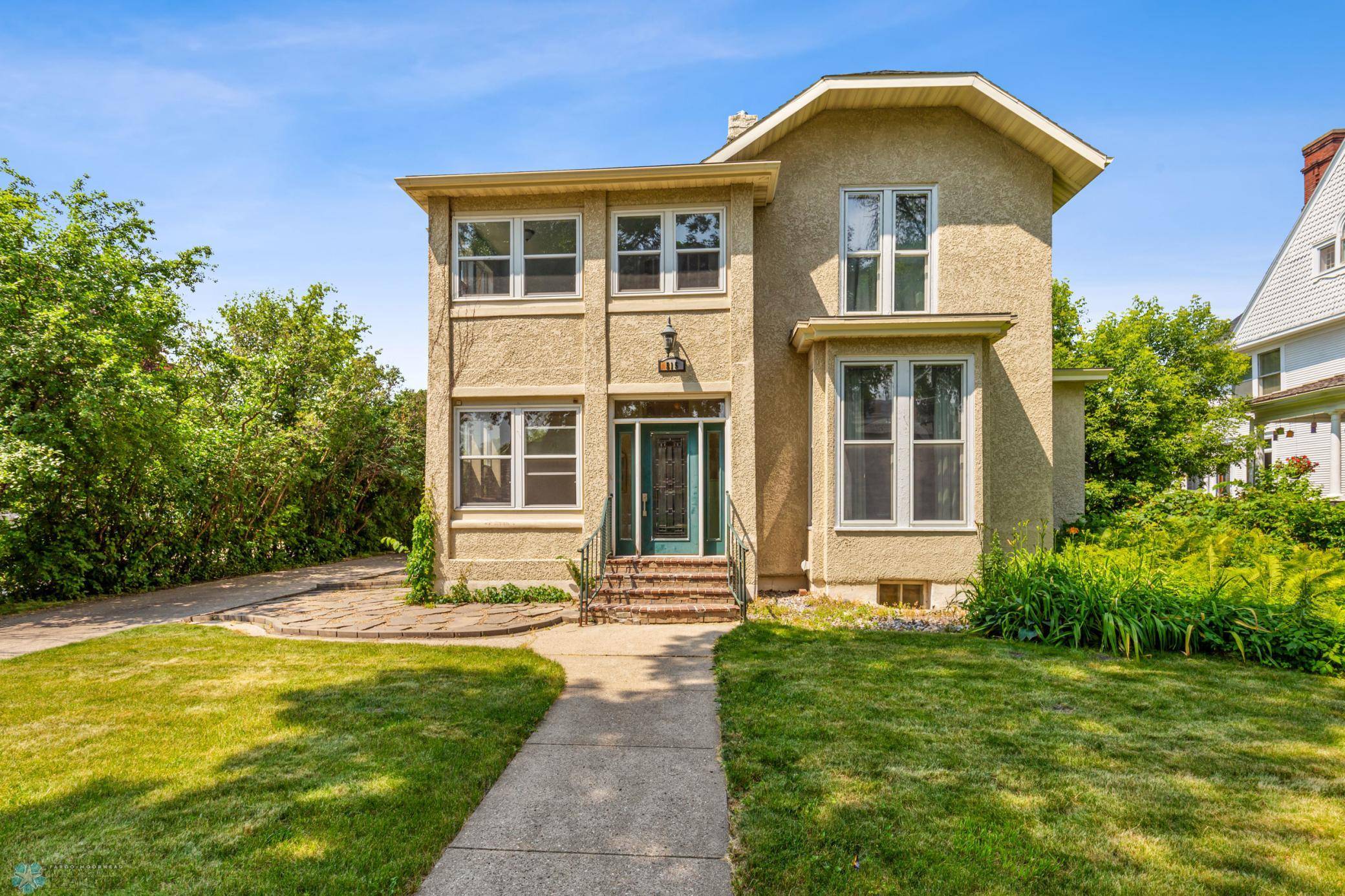 Fargo, ND 58103,515 8th ST S