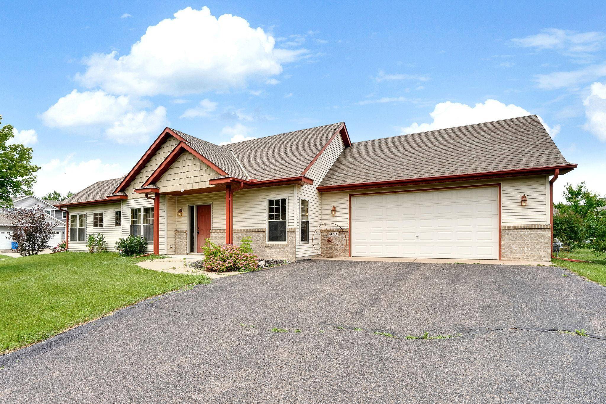 Pine City, MN 55063,450 Highview LOOP SE