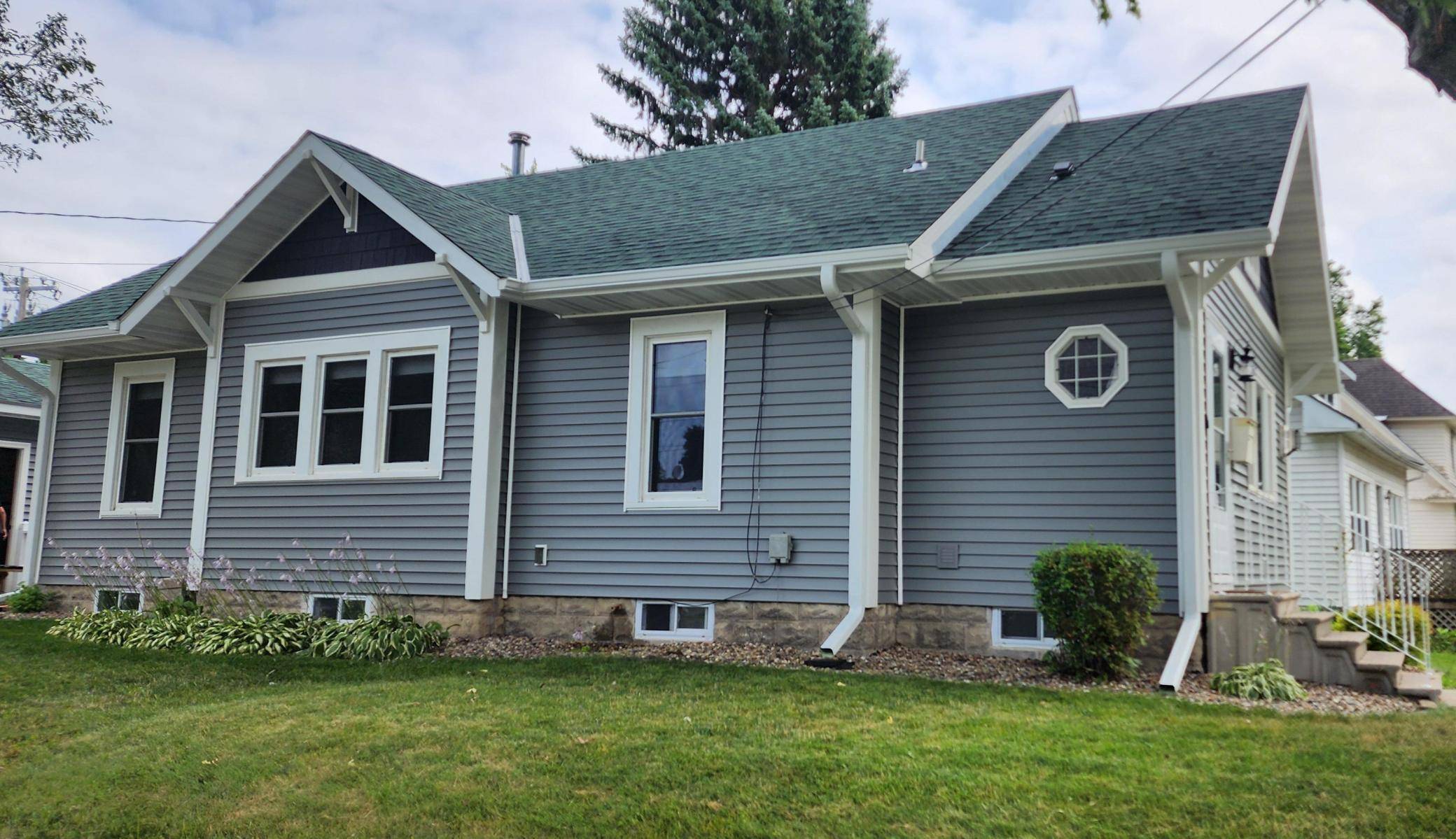 Albert Lea, MN 56007,622 Minnesota AVE