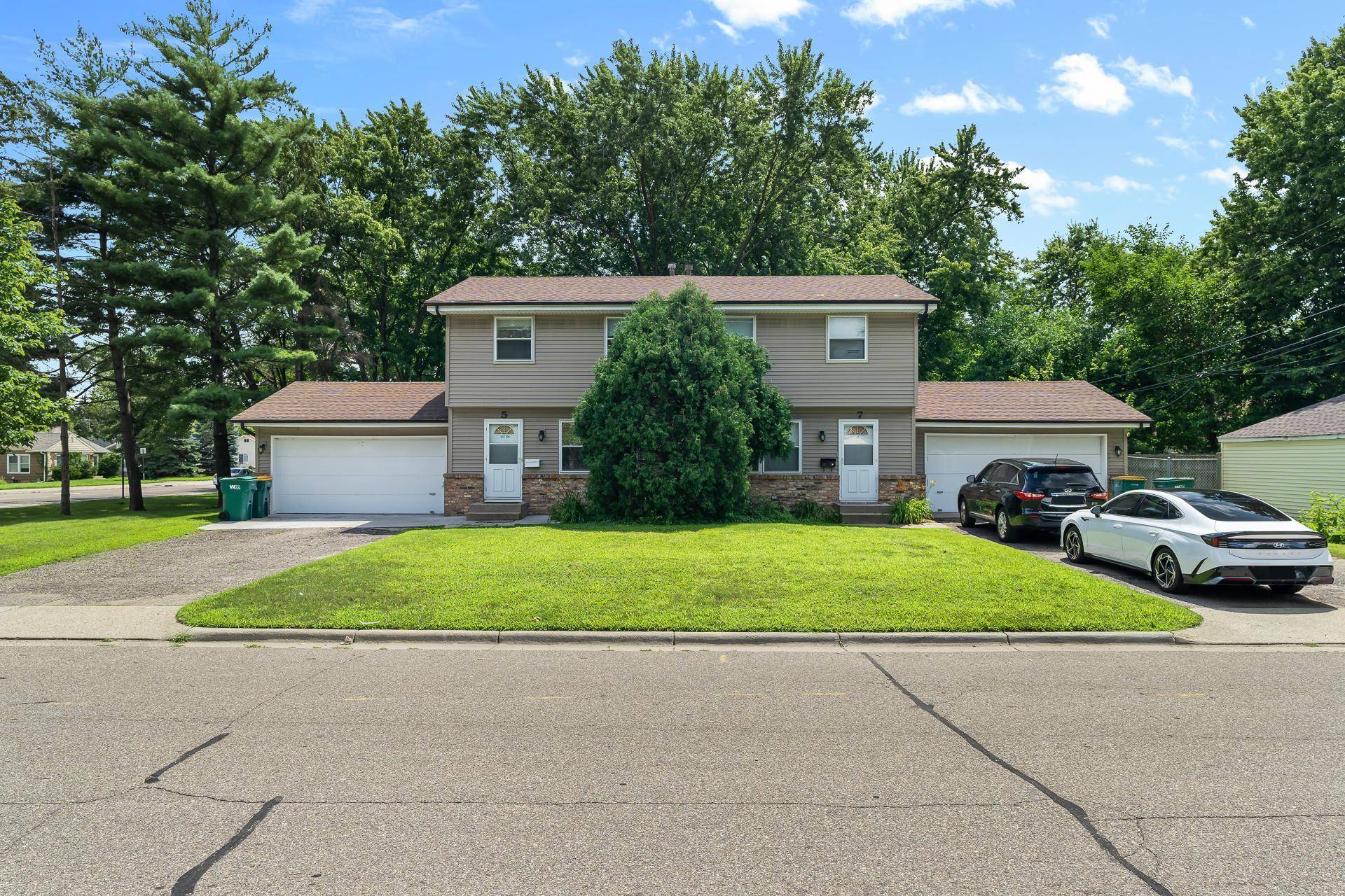 Richfield, MN 55423,5 W 63rd ST