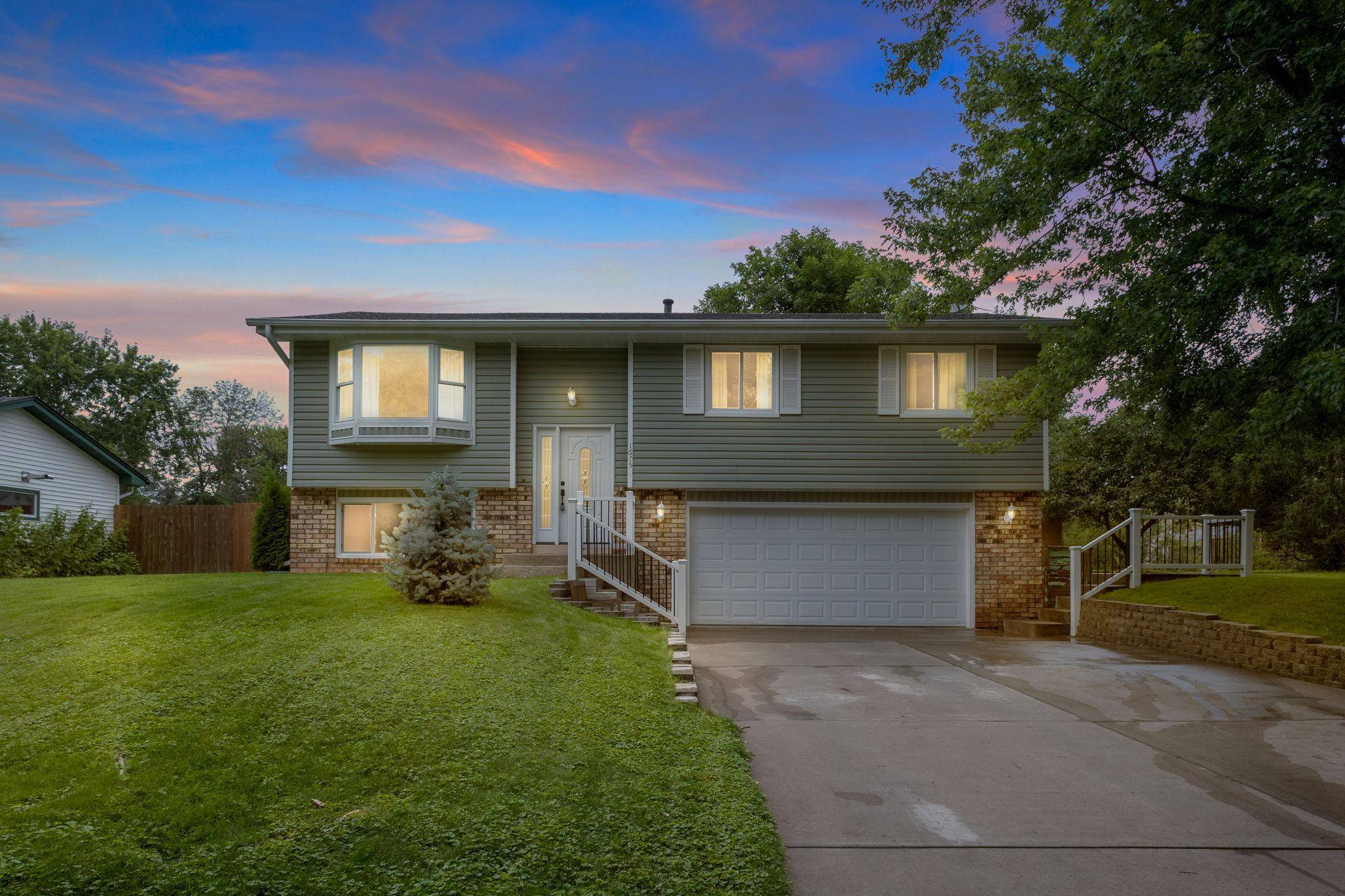 Coon Rapids, MN 55433,1675 107th AVE NW