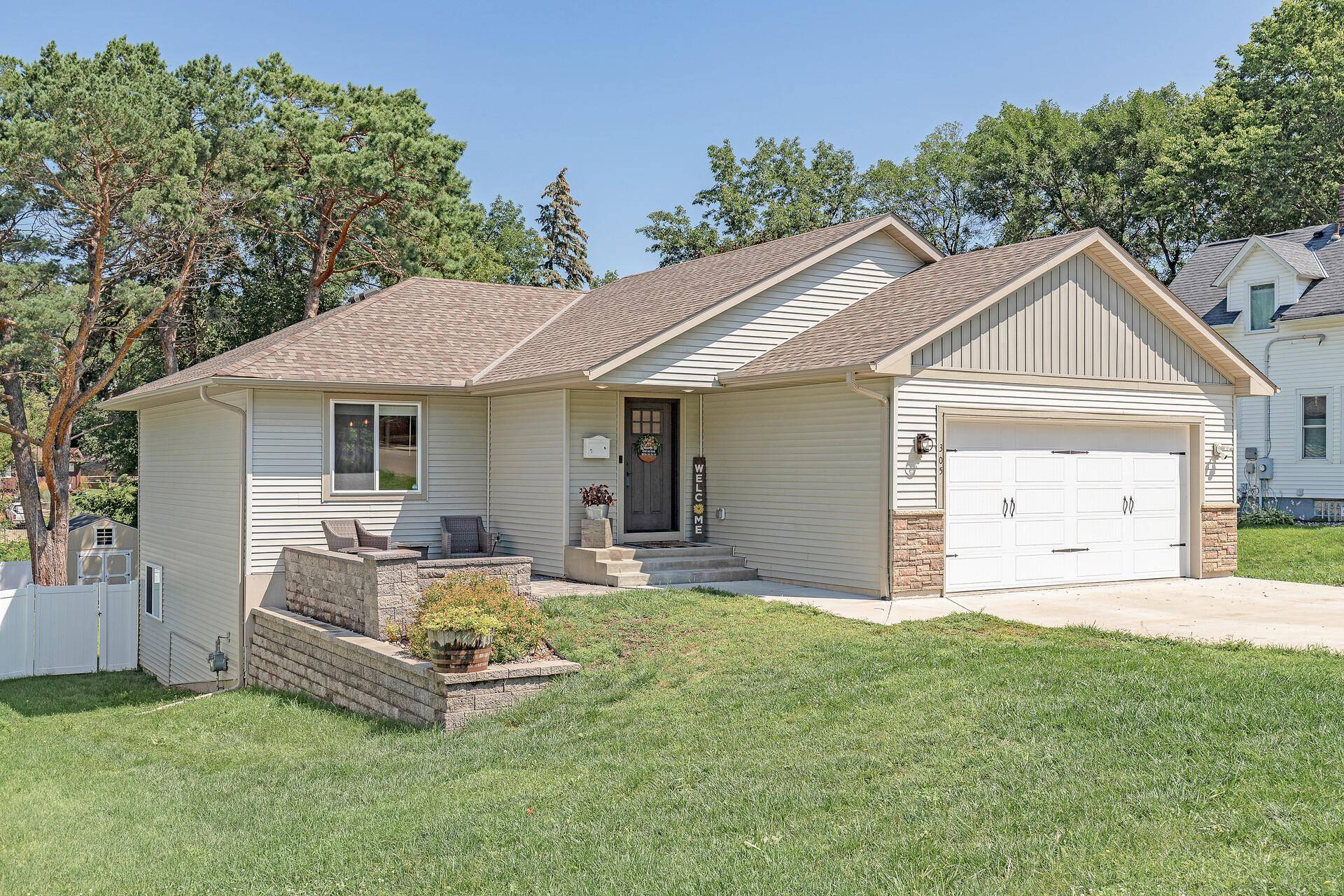 Buffalo, MN 55313,305 2nd ST S