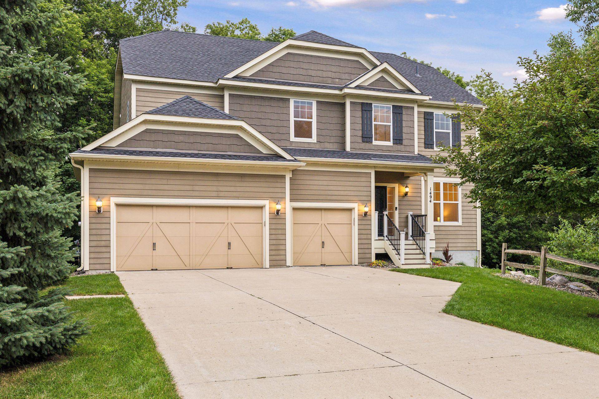 Arden Hills, MN 55112,1494 Keithson DR