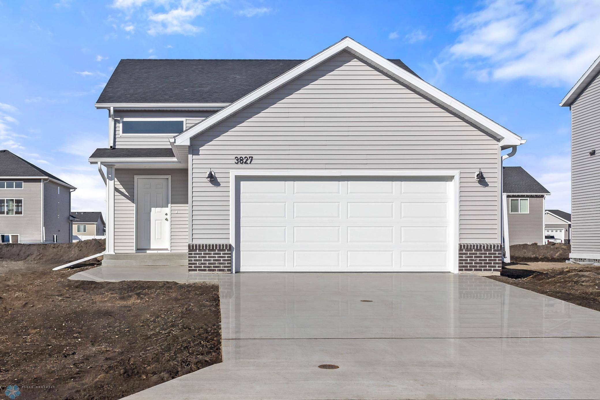 Moorhead, MN 56560,3827 19th ST S