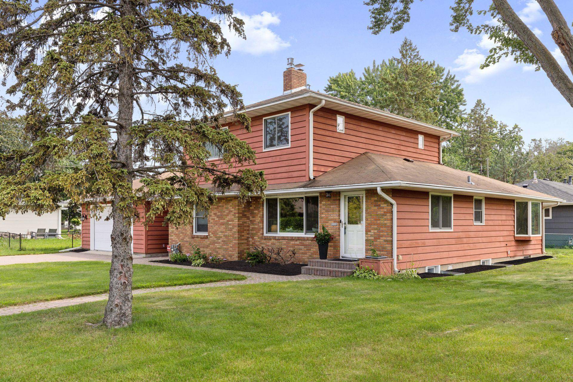 Richfield, MN 55423,321 W 69th ST