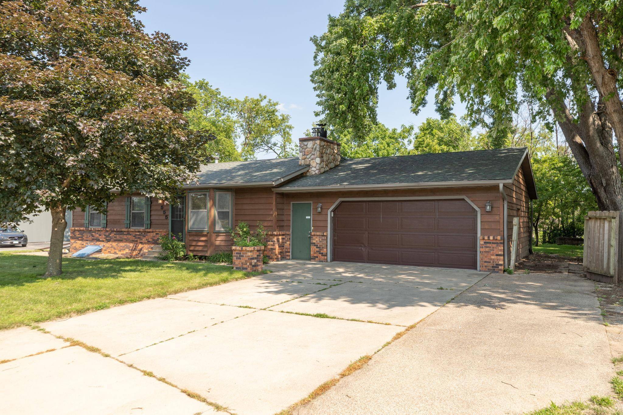 Rochester, MN 55906,555 Rocky Creek DR NE