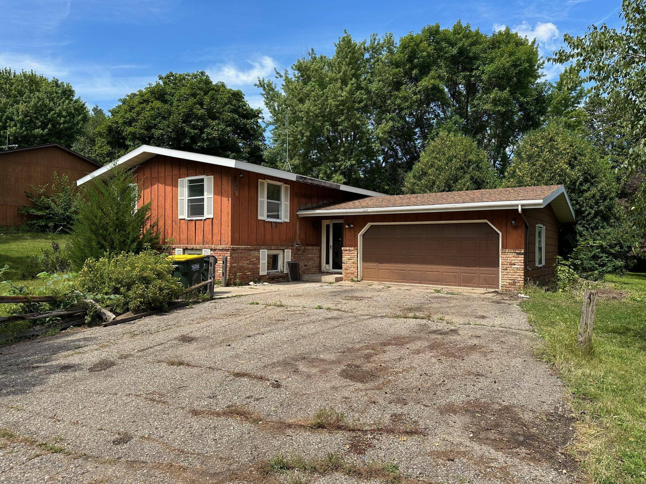 Willmar, MN 56201,1846 48th AVE NE