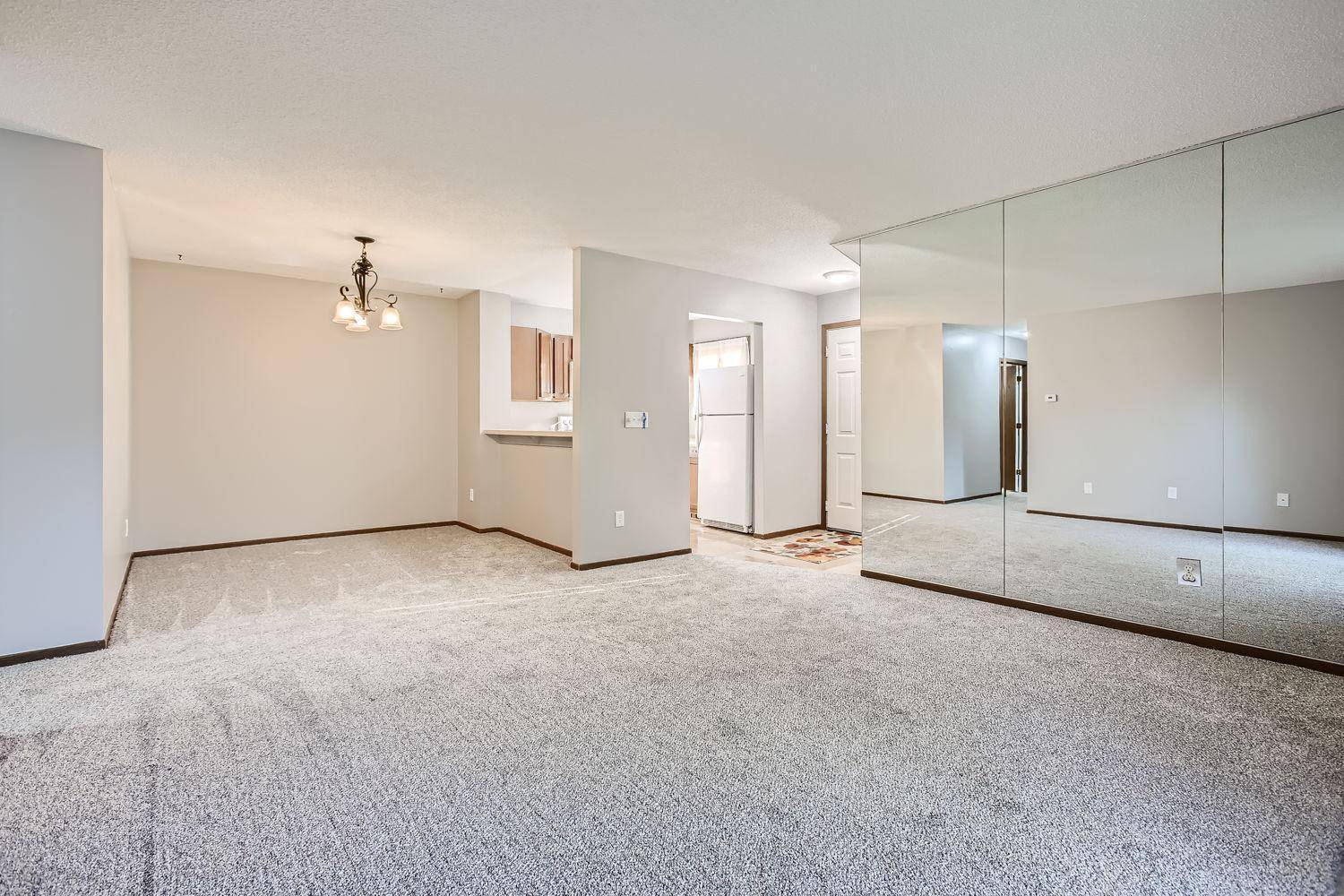 Saint Louis Park, MN 55426,415 Shelard Pkwy #103