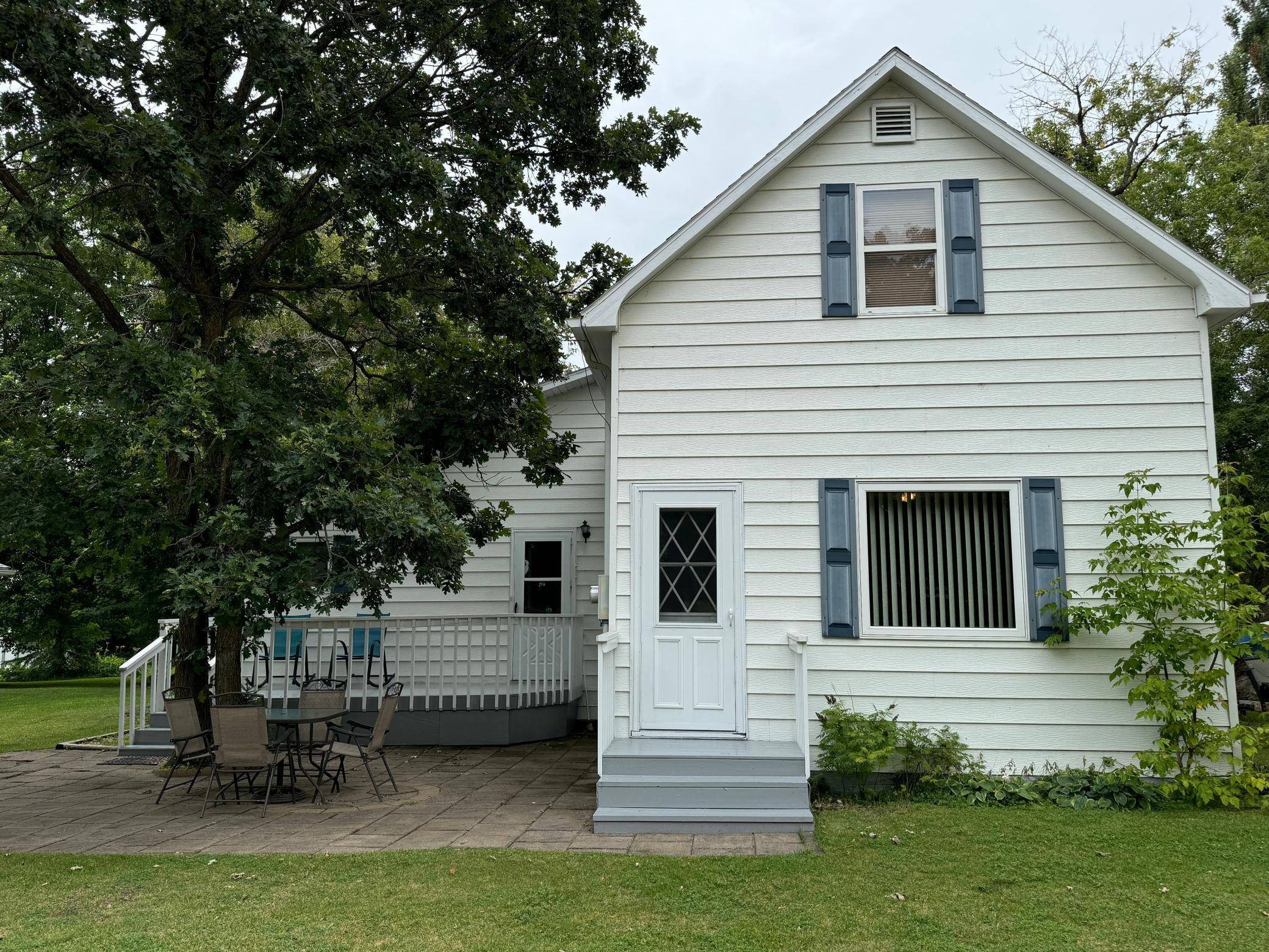 Badger, MN 56714,502 Tamarack ST