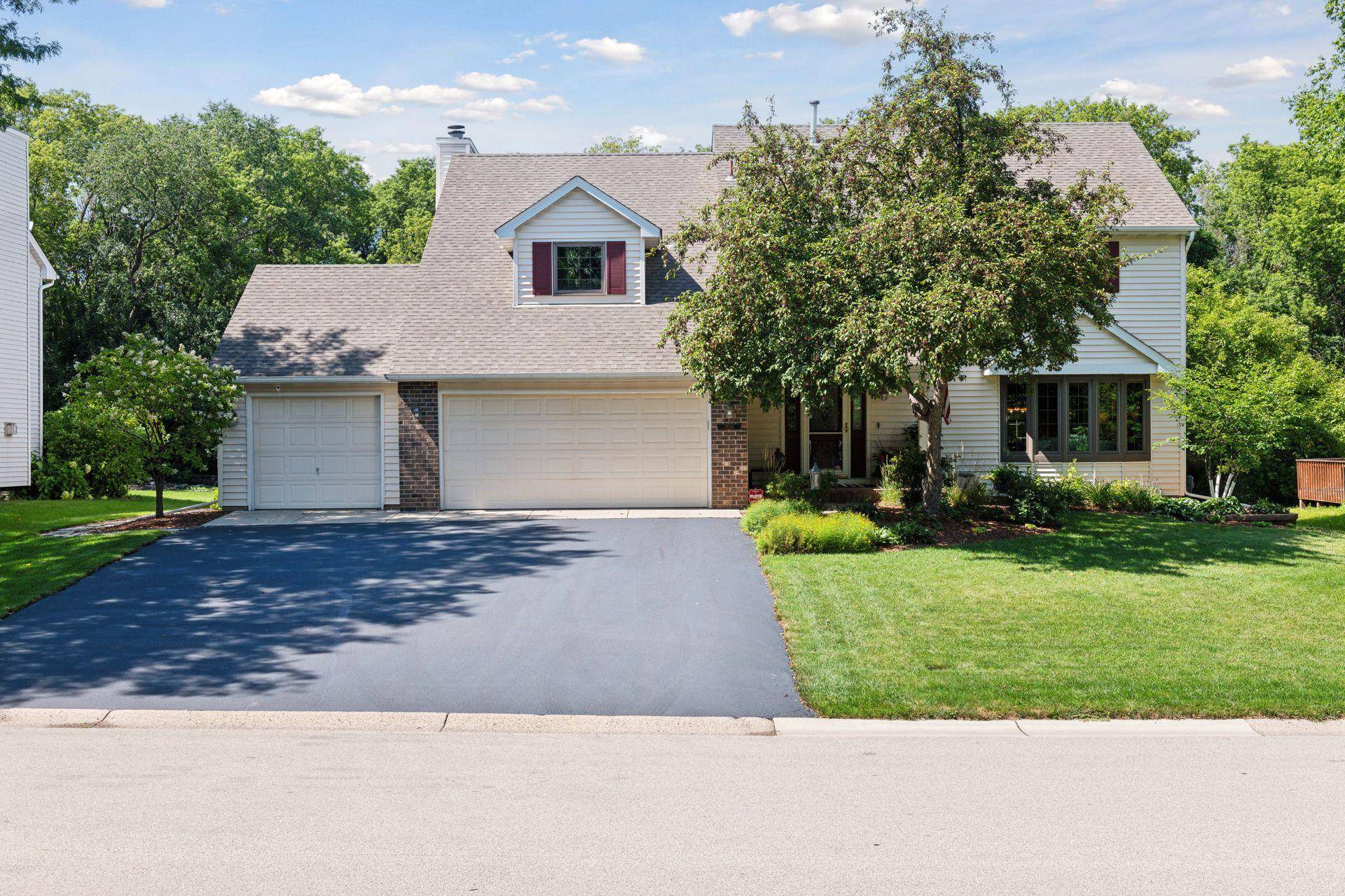 Eden Prairie, MN 55346,18134 Evener WAY