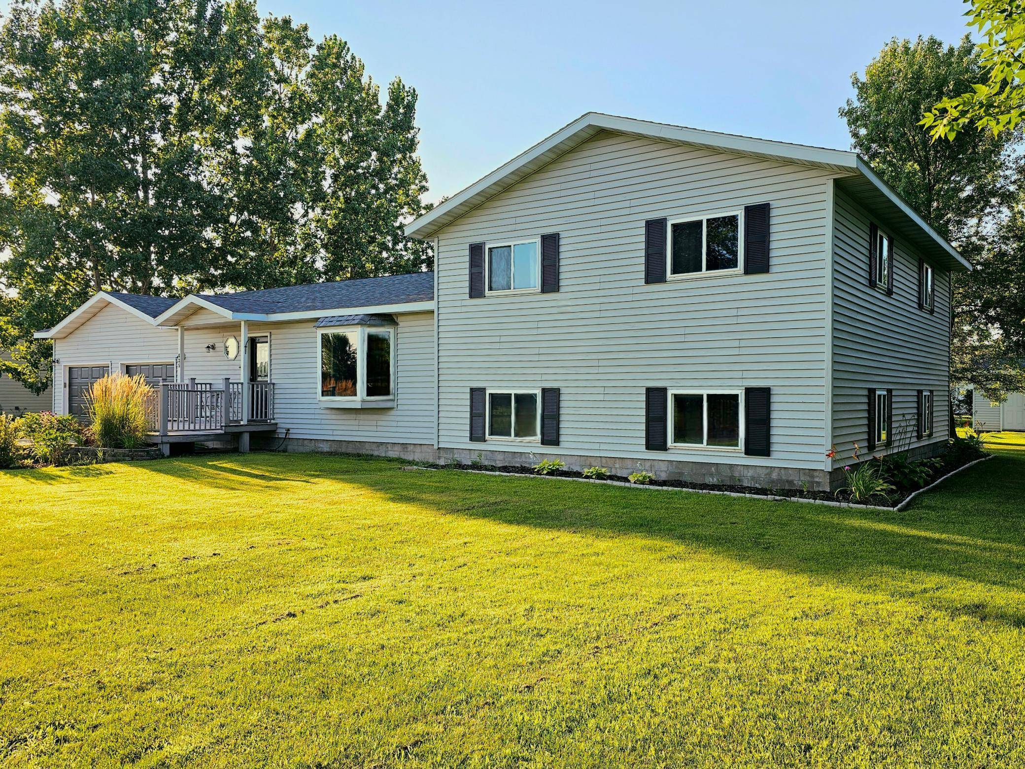 Perham, MN 56573,625 6th St NE