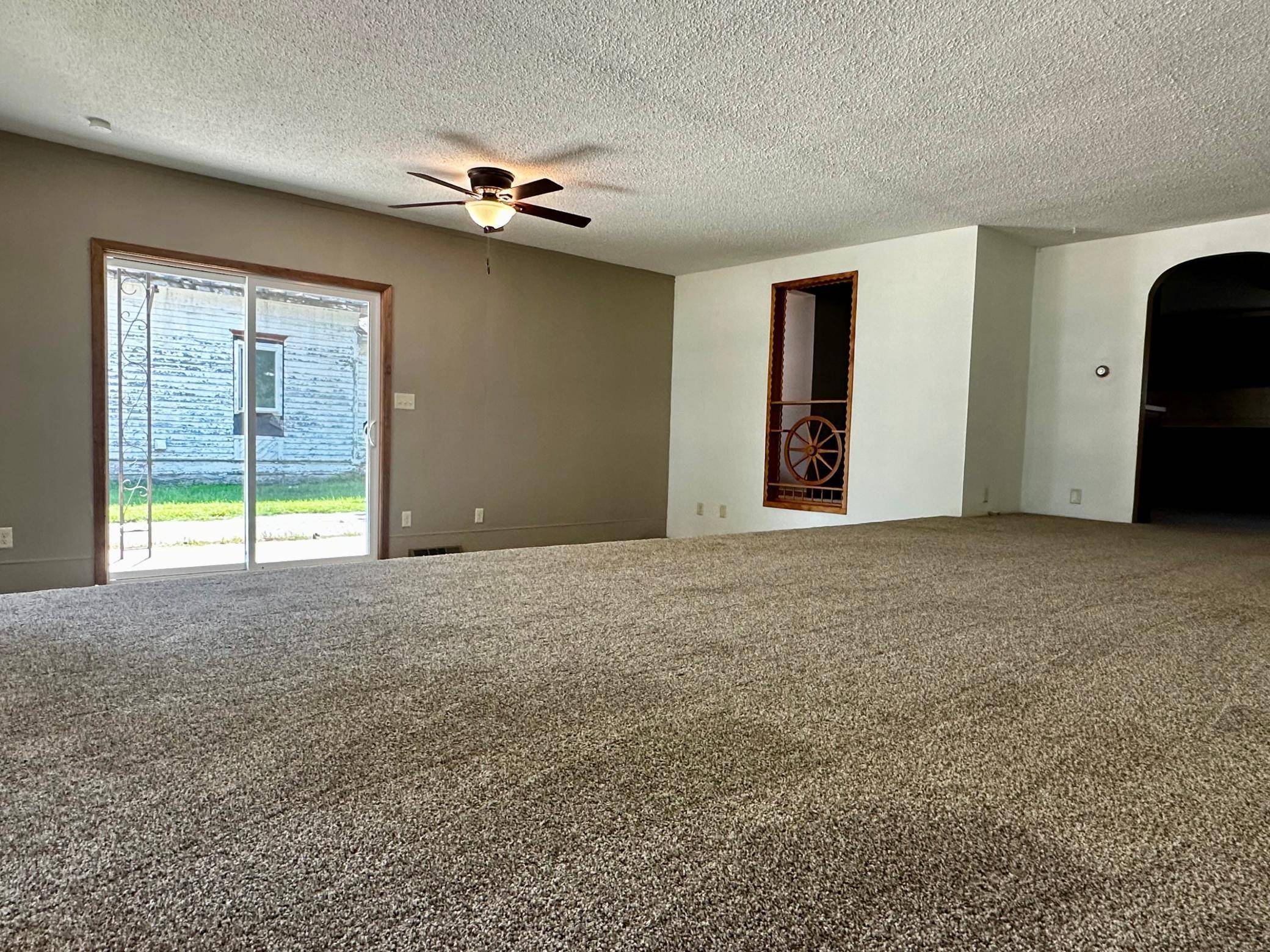 Iona, MN 56141,341 Hanson ST