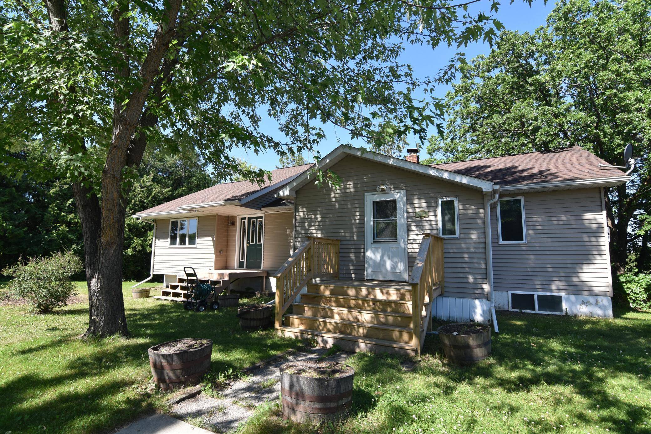 Baudette, MN 56623,205 2nd AVE SE