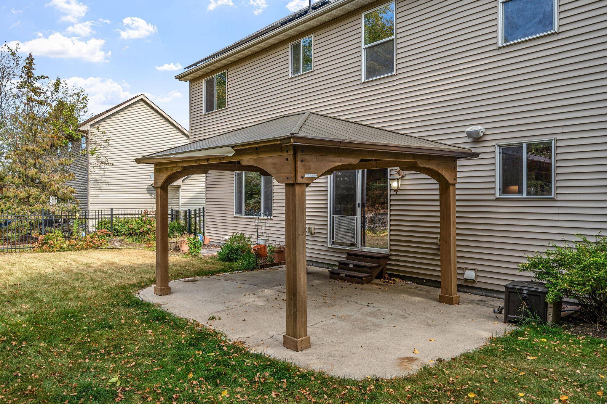 Eden Prairie, MN 55347,12385 Jasper LN
