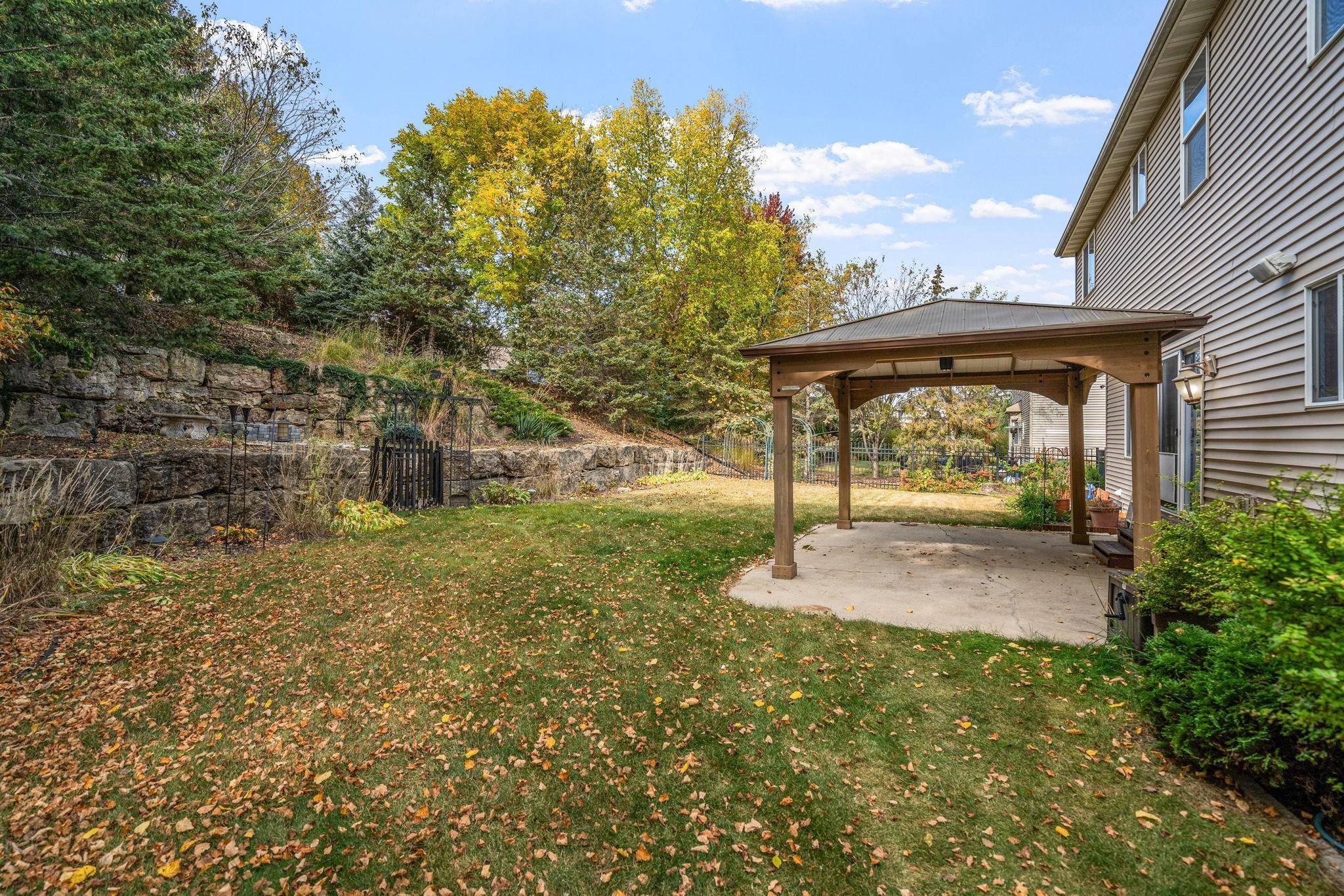 Eden Prairie, MN 55347,12385 Jasper LN
