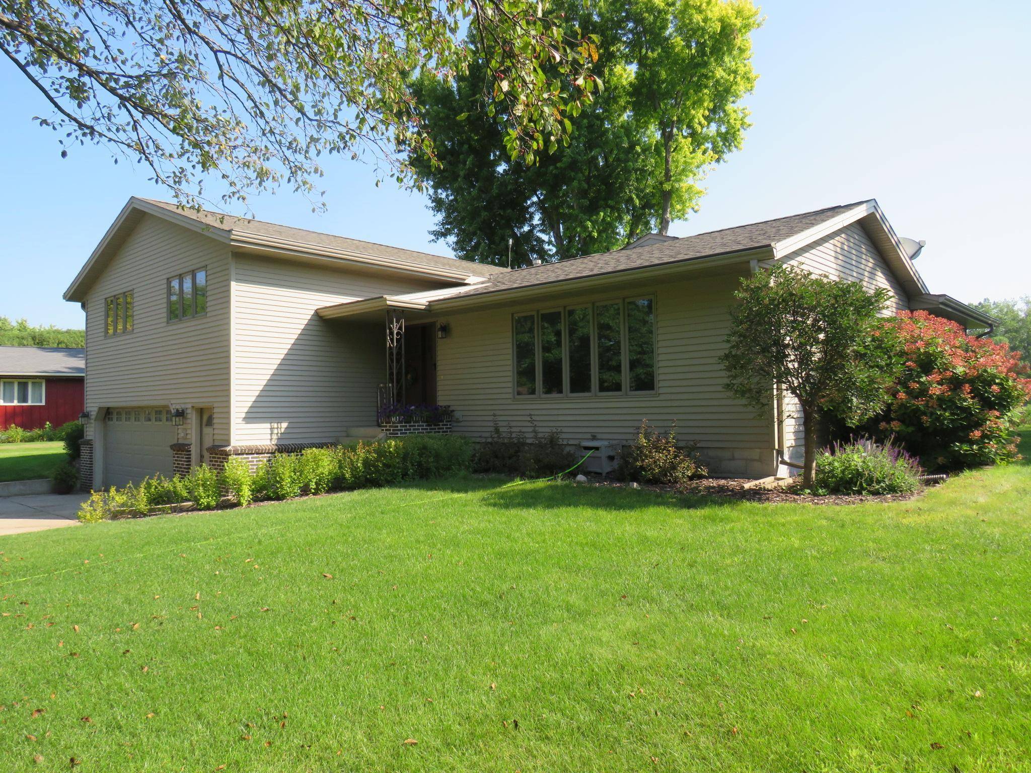 Benson, MN 56215,903 10th ST S