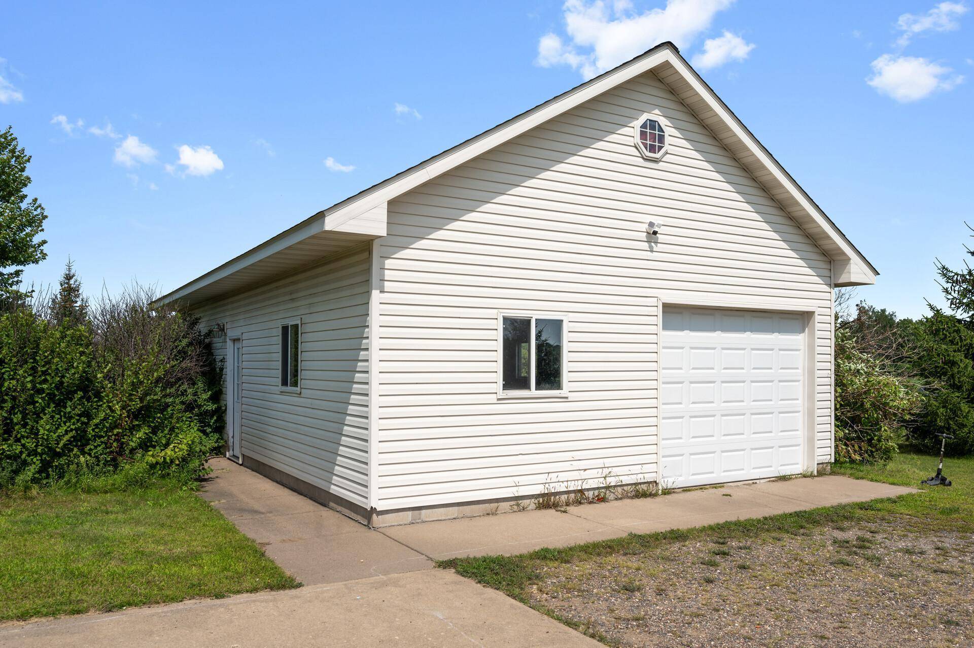 Osceola, WI 54020,859 217th ST