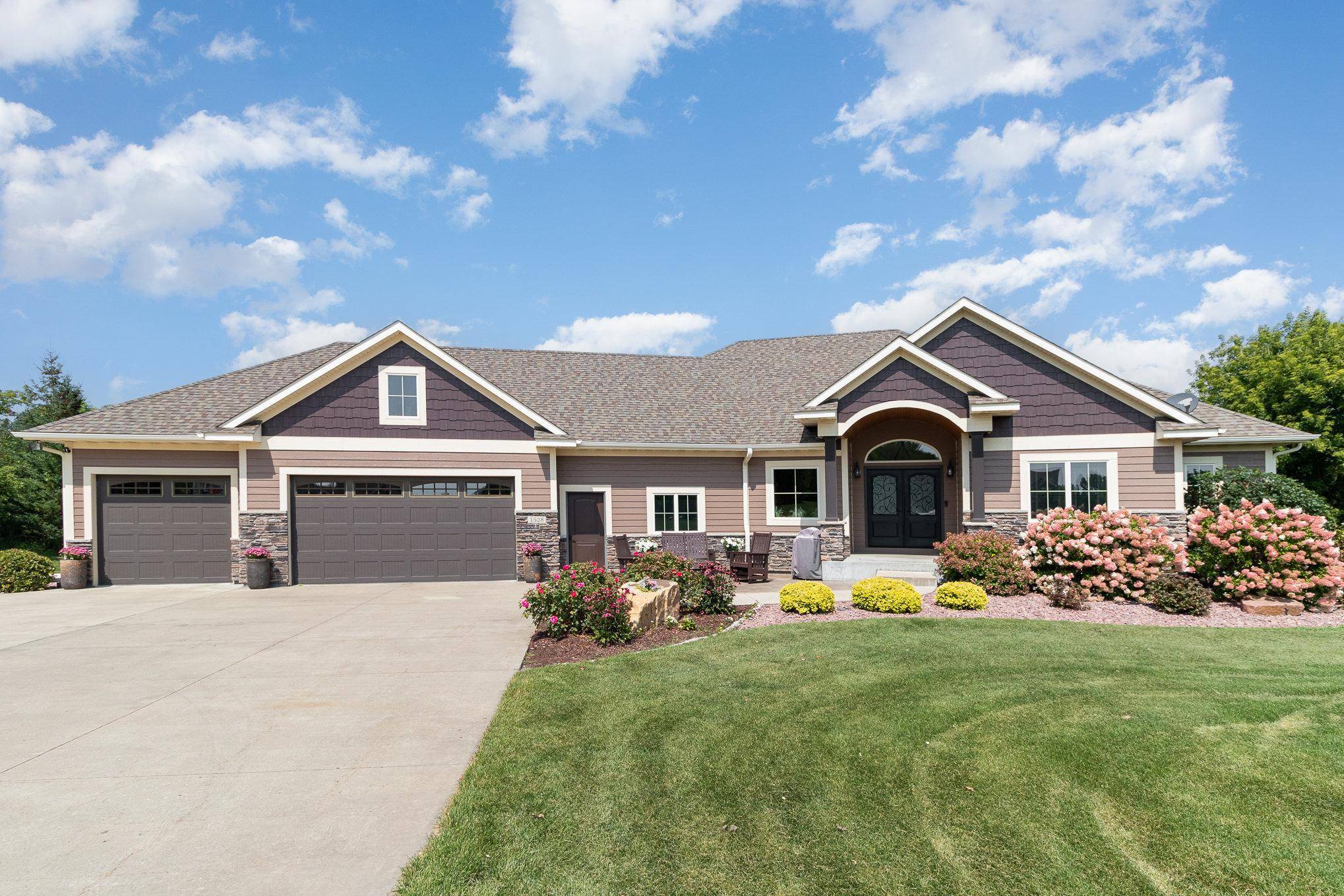 New Prague, MN 56071,1528 Cottonwood TRL