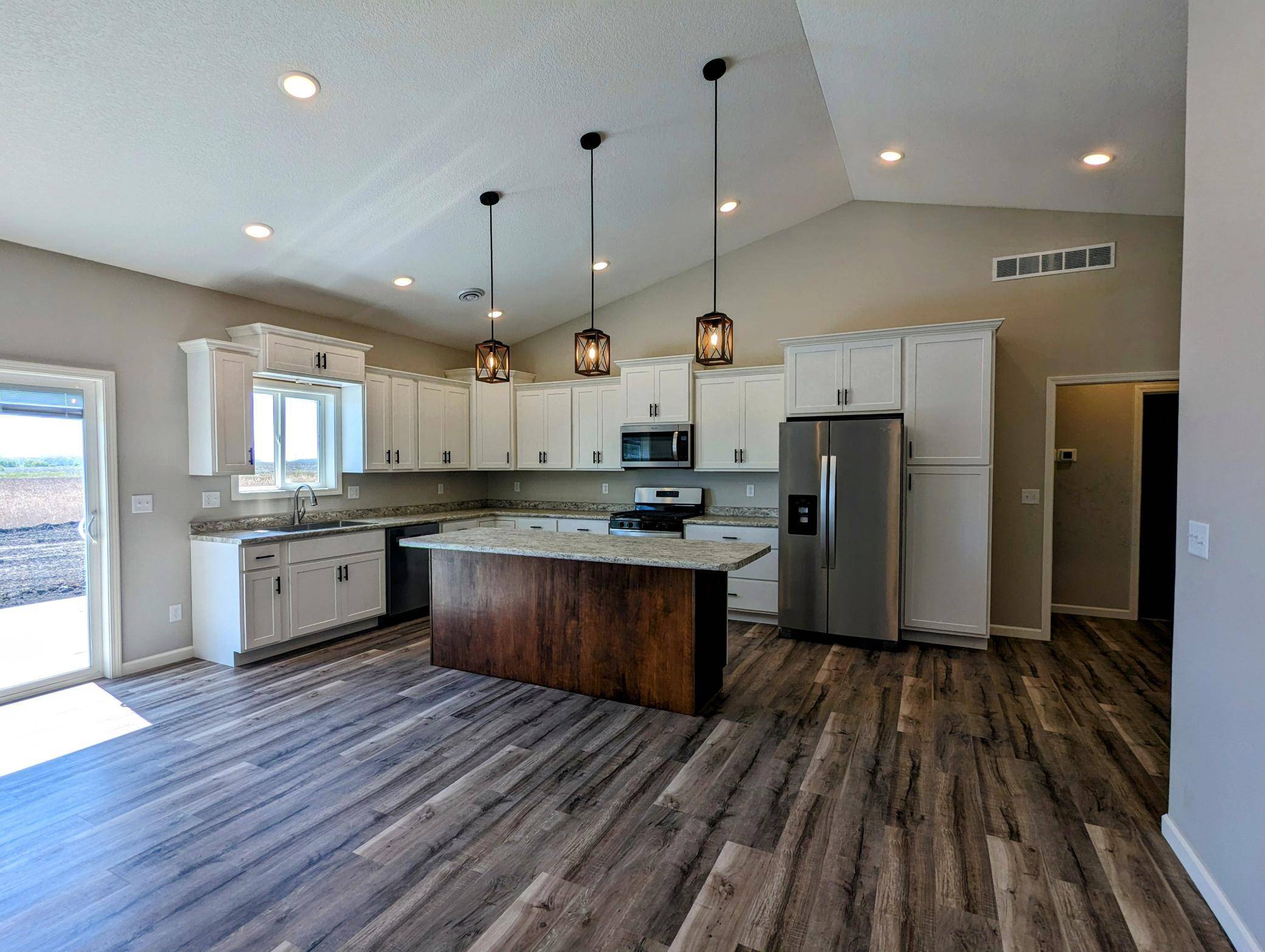 Osakis, MN 56360,615 W 7th AVE