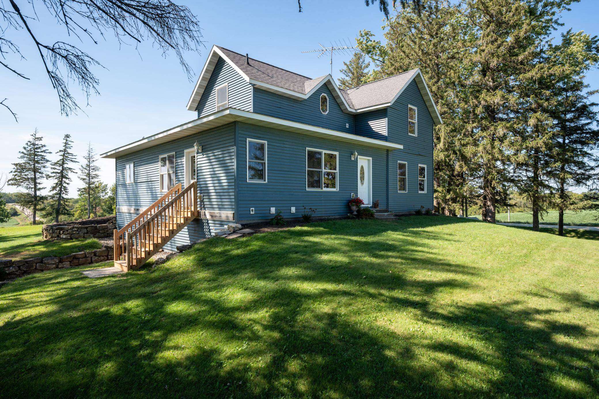 Zumbrota, MN 55992,20950 460th ST