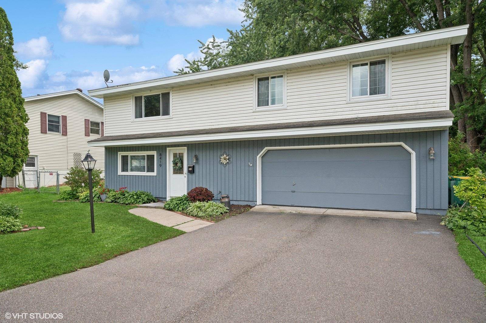 Crystal, MN 55427,8419 Northern DR