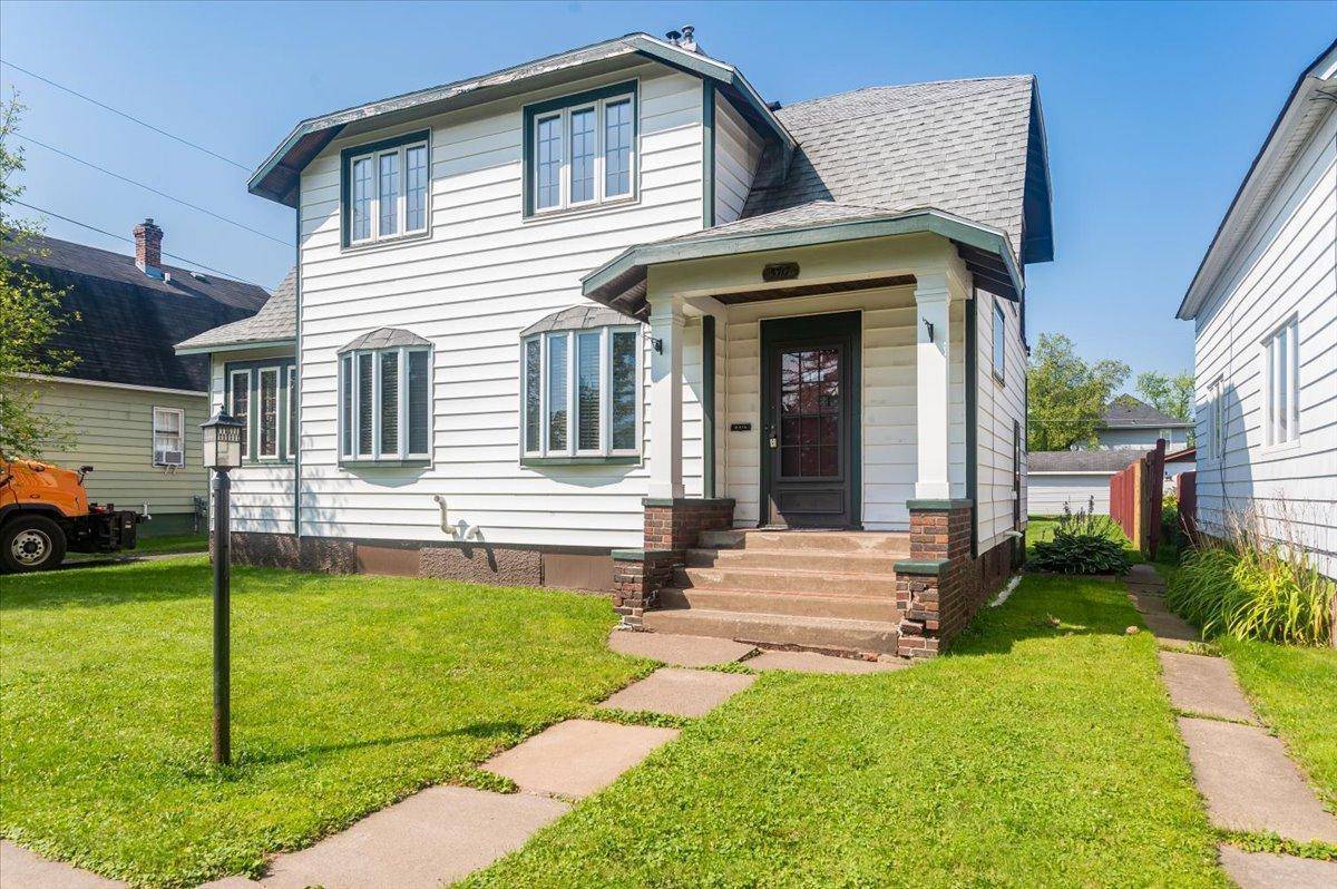 Superior, WI 54880,5717 John AVE