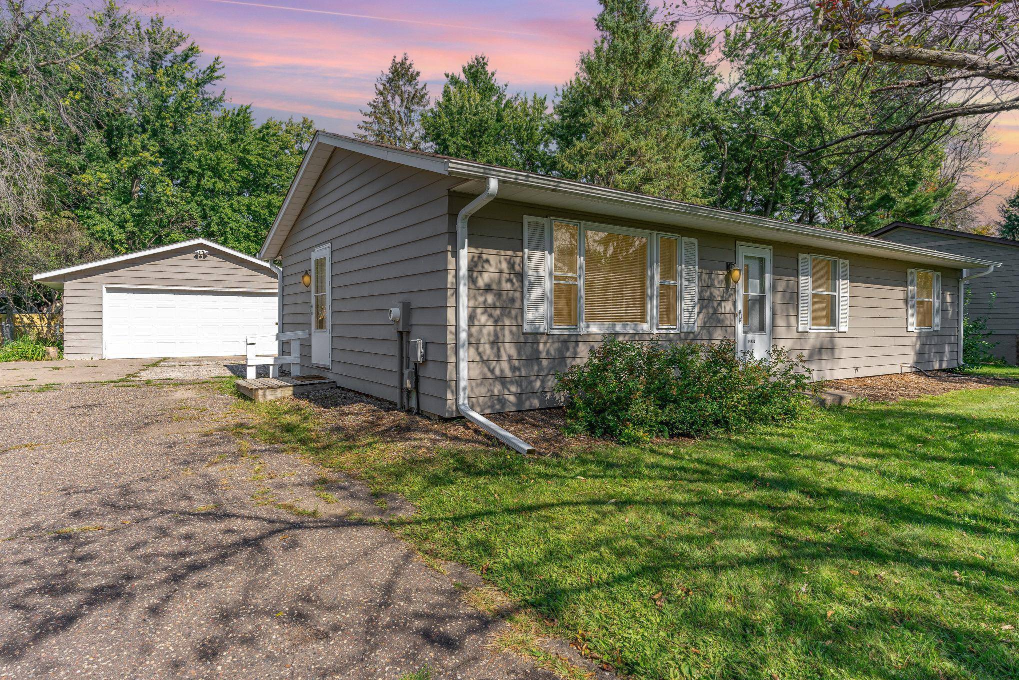 Oak Park Heights, MN 55082,14432 55th ST N