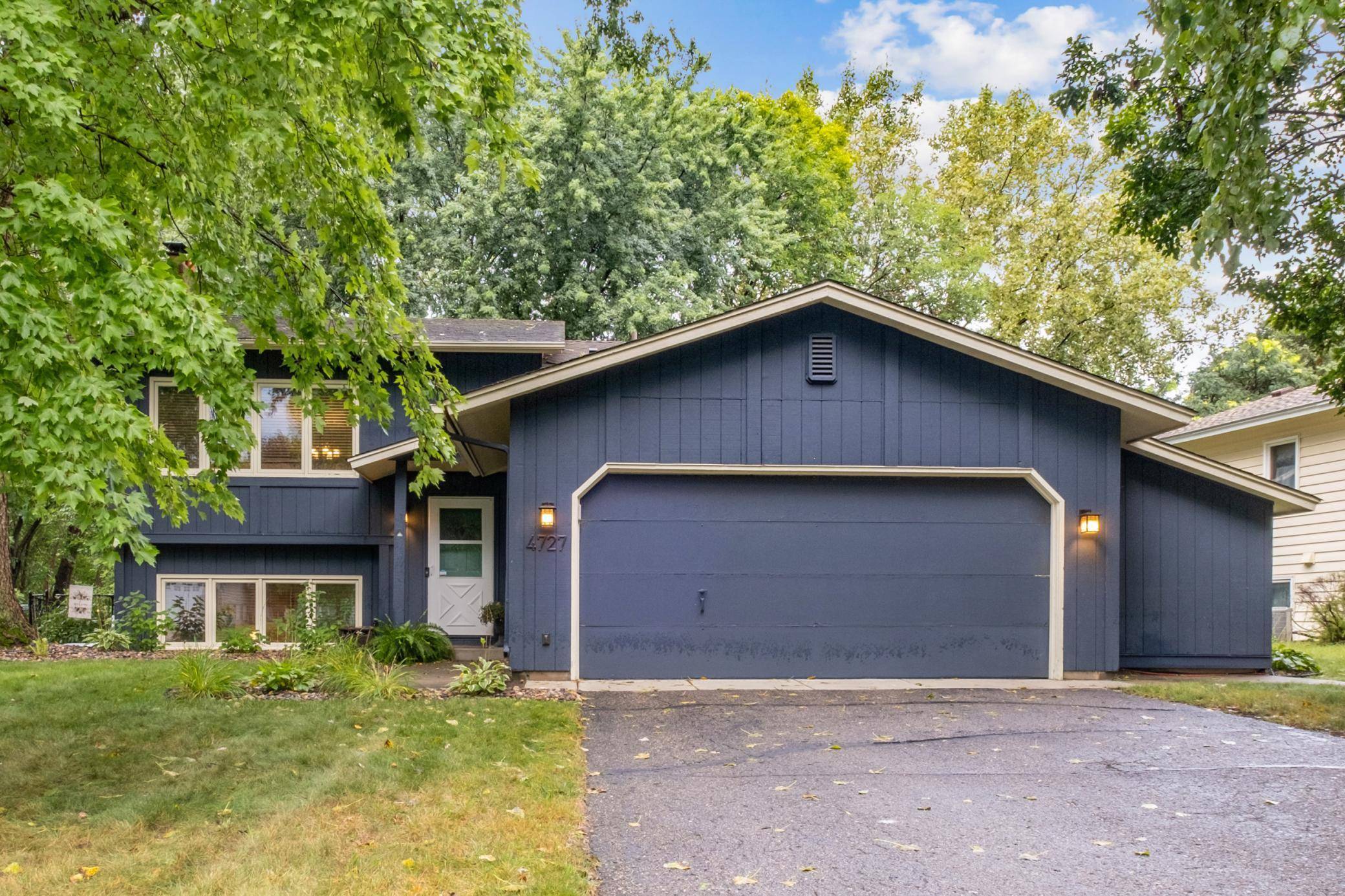 Eagan, MN 55122,4727 W Wind TRL