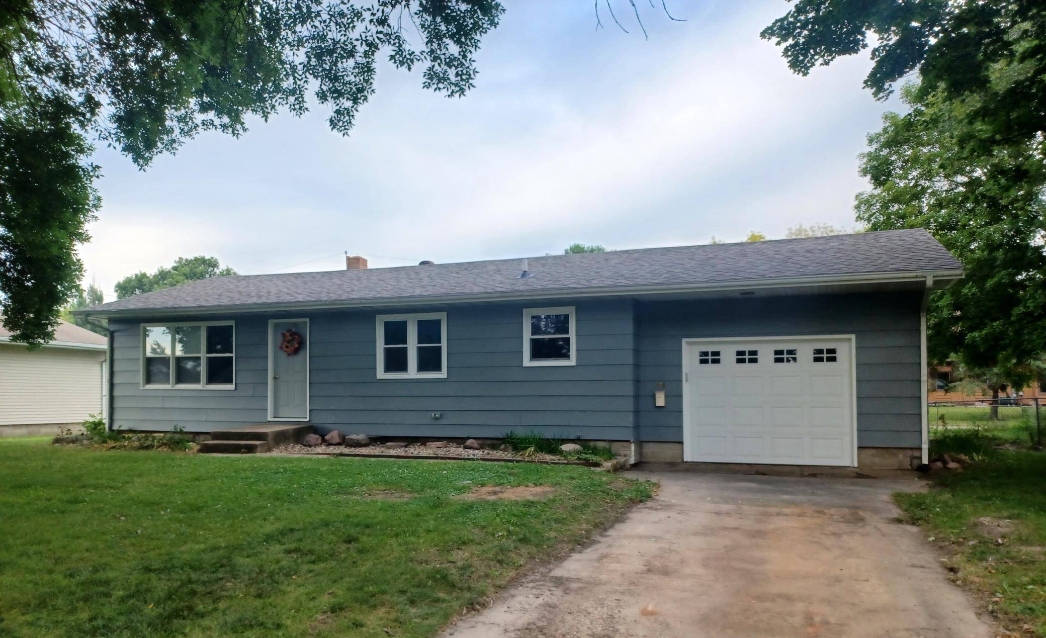 Herman, MN 56248,304 Lois AVE S