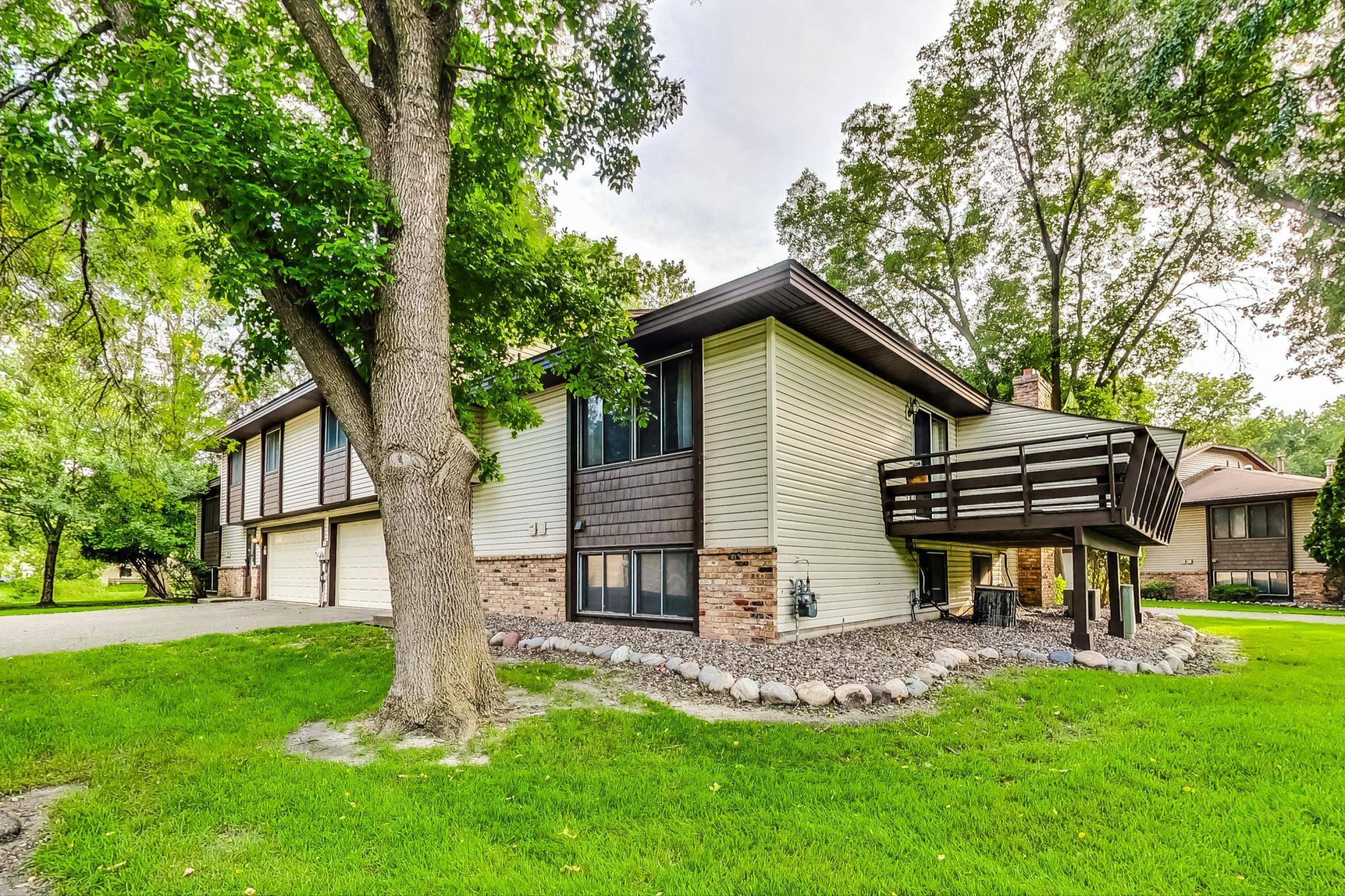 Brooklyn Park, MN 55443,3743 Brookdale CIR N