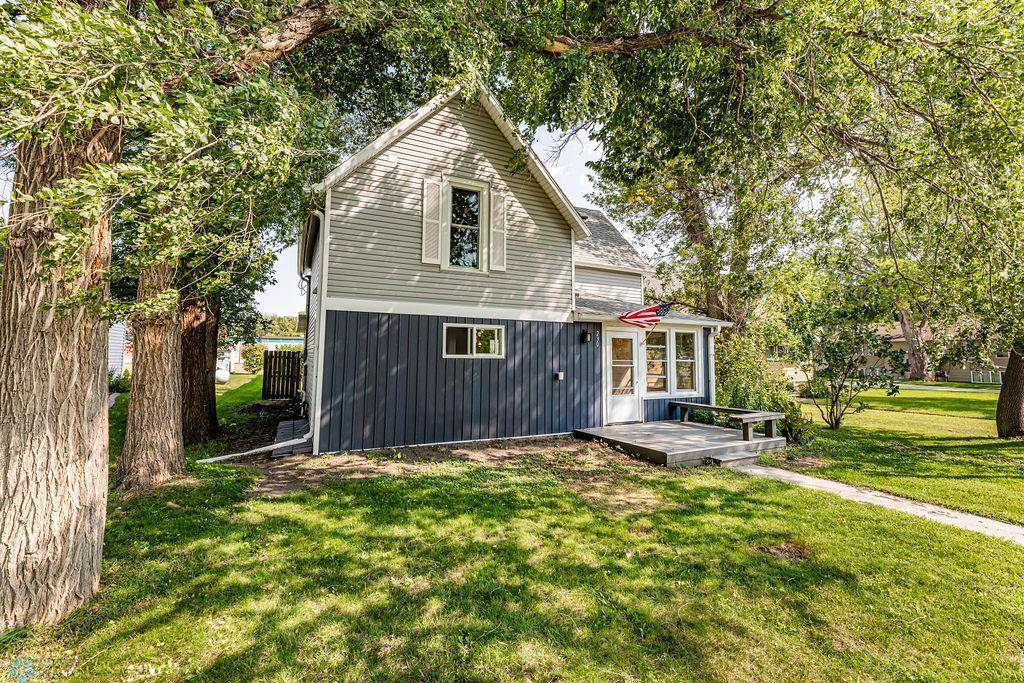Arthur, ND 58006,230 1st ST