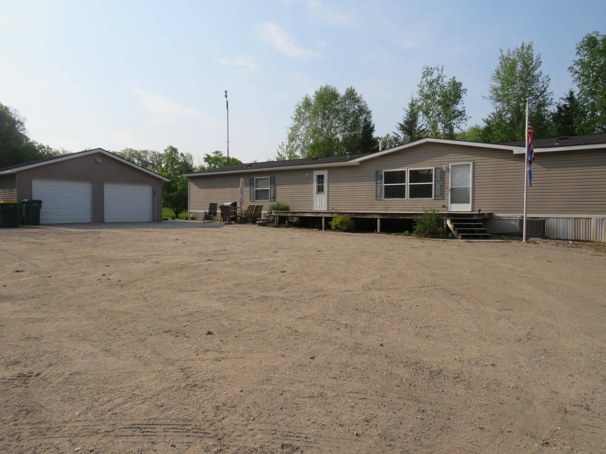 Glencoe, MN 55336,13103 Highway 22