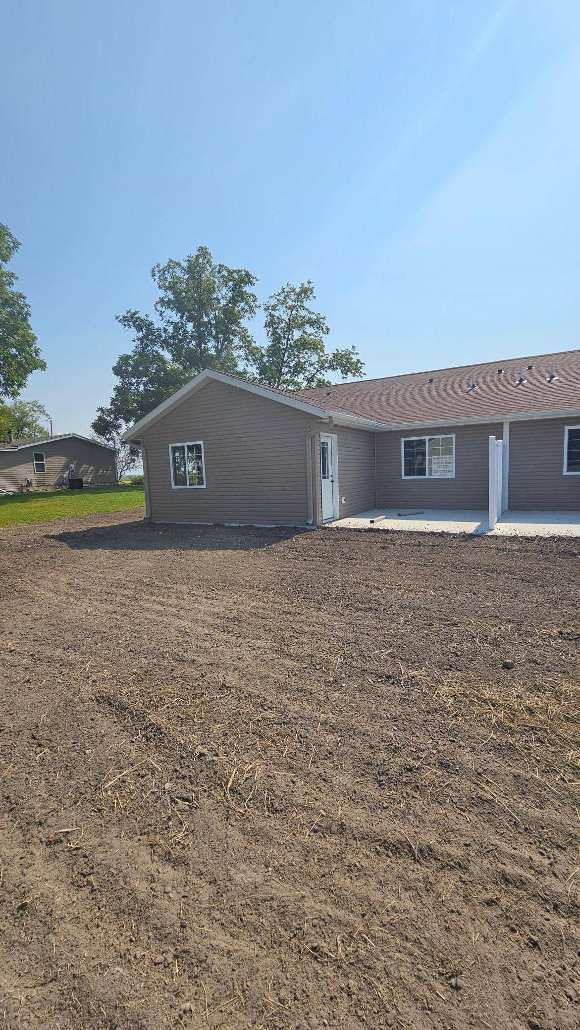 Raymond, MN 56282,212 4th AVE S