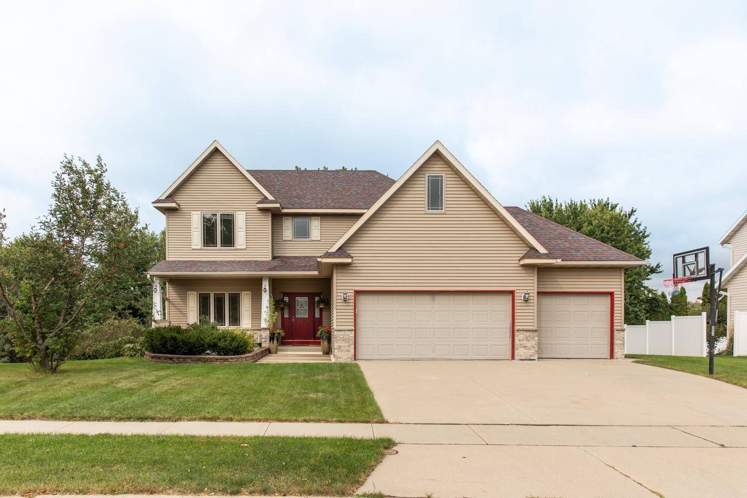 Rochester, MN 55901,2451 Crimson Ridge CIR NW