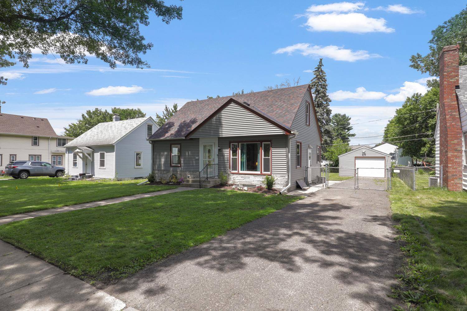 Saint Paul, MN 55107,133 Wyoming ST E