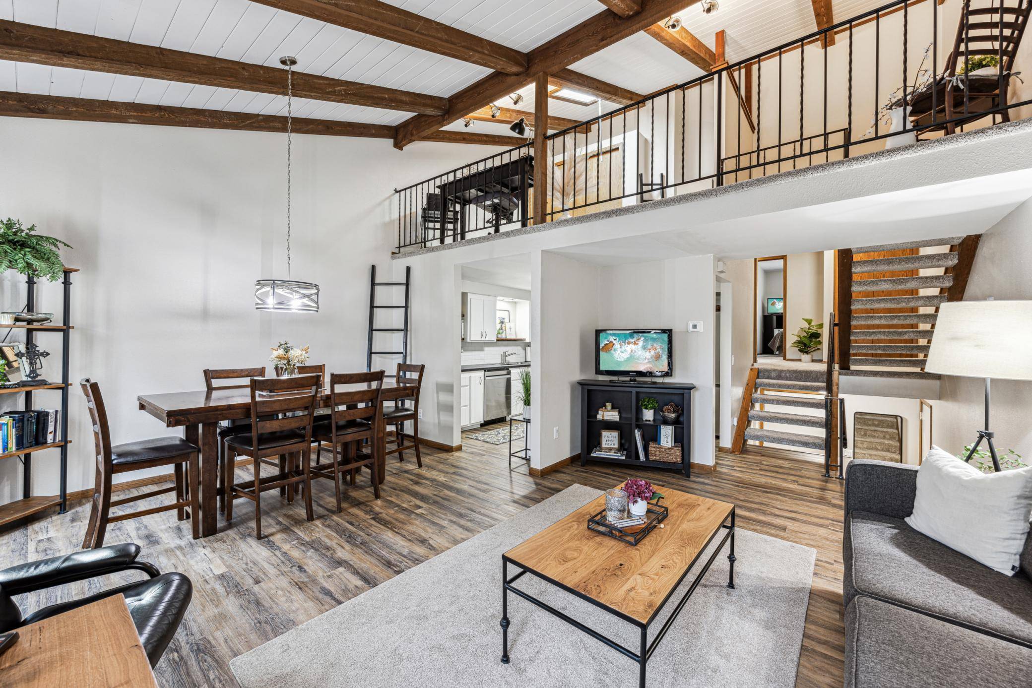 Shakopee, MN 55379,2044 13th AVE W